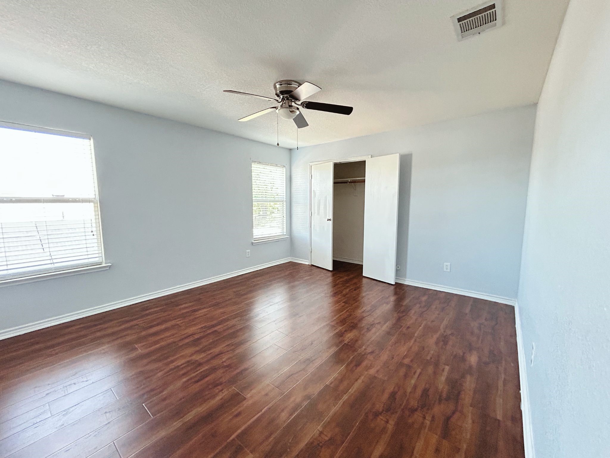 8008 Hidden Oaks Drive Fort Worth TX 76120