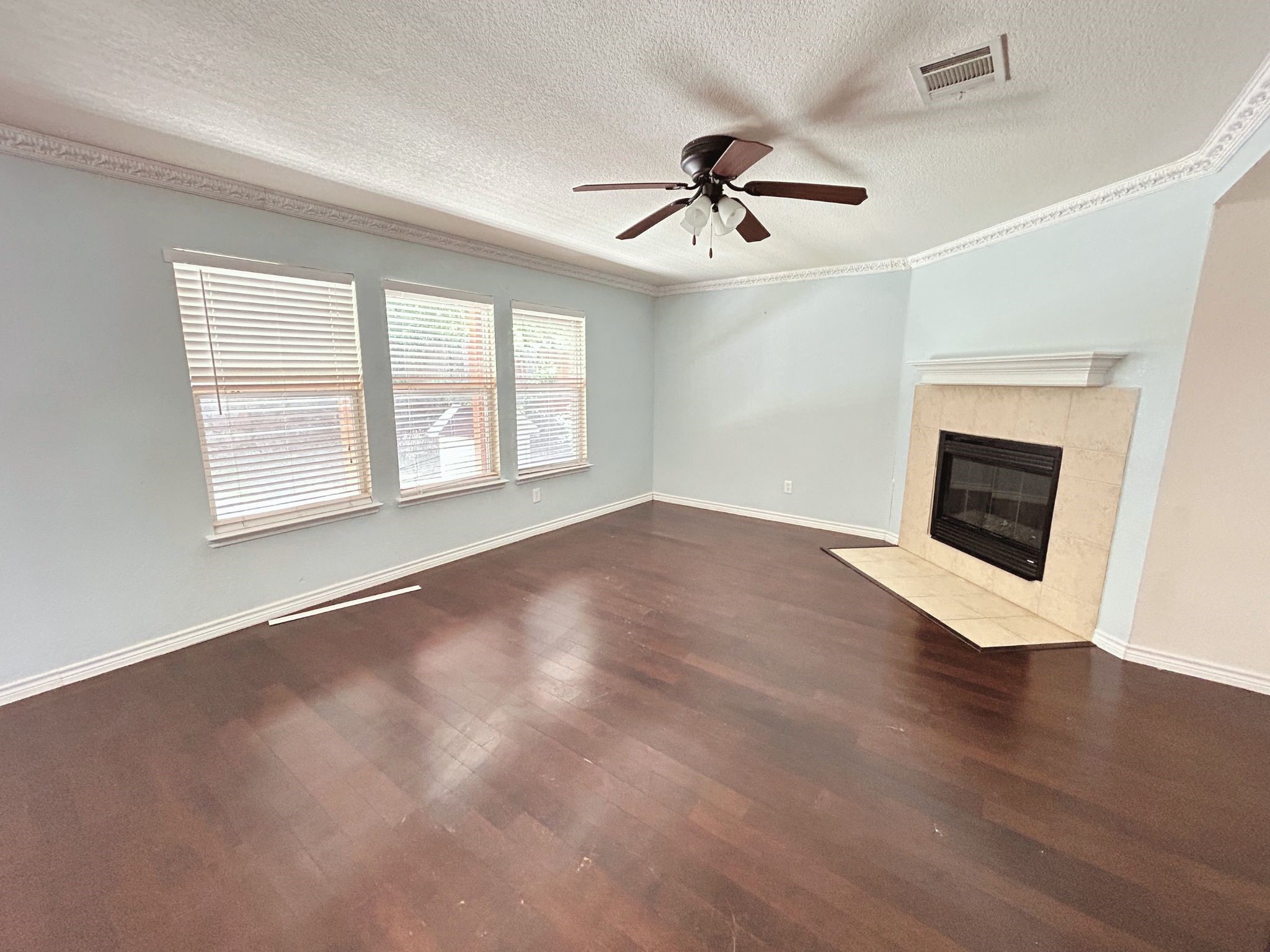 8008 Hidden Oaks Drive Fort Worth TX 76120