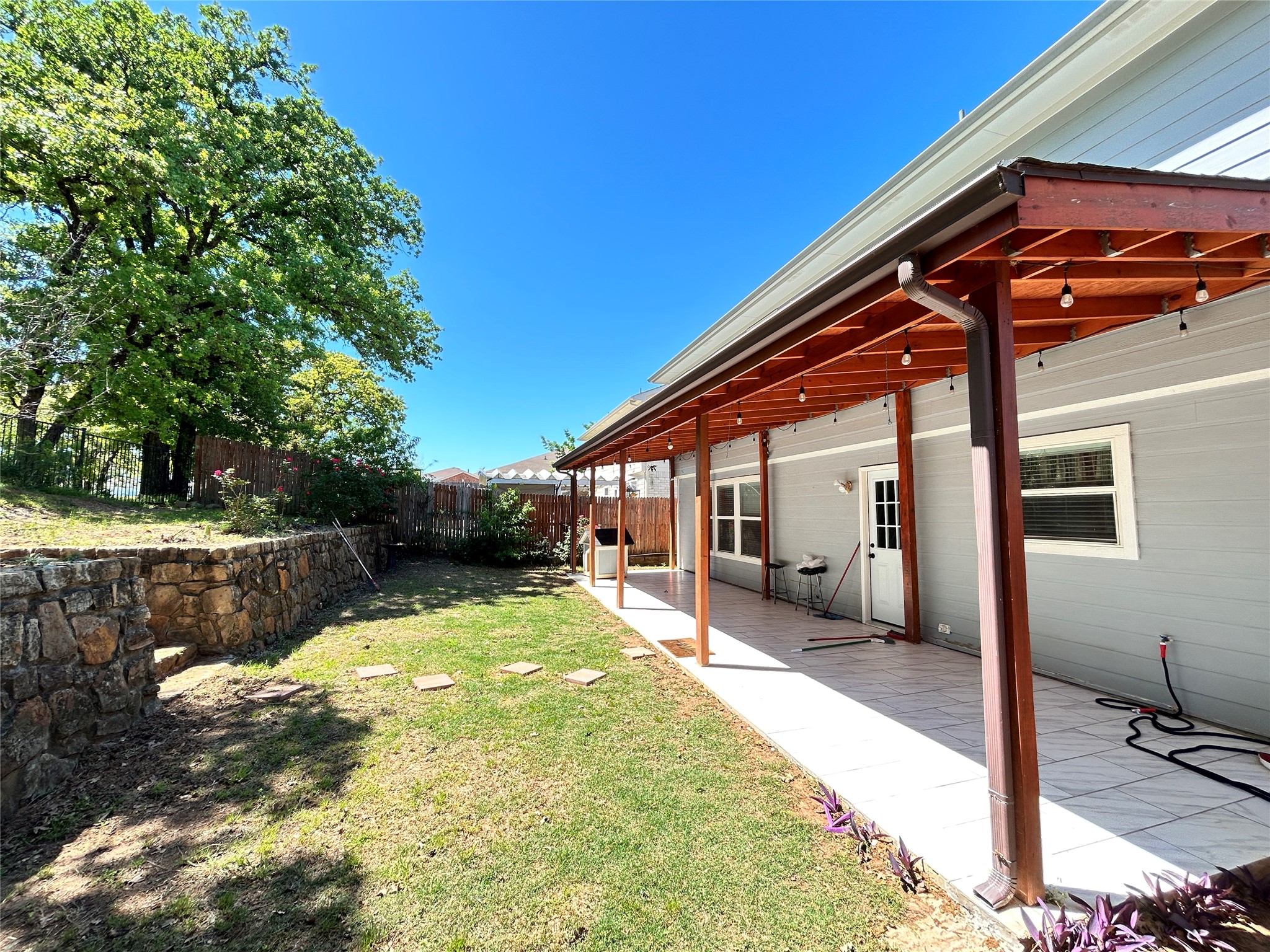 8008 Hidden Oaks Drive Fort Worth TX 76120