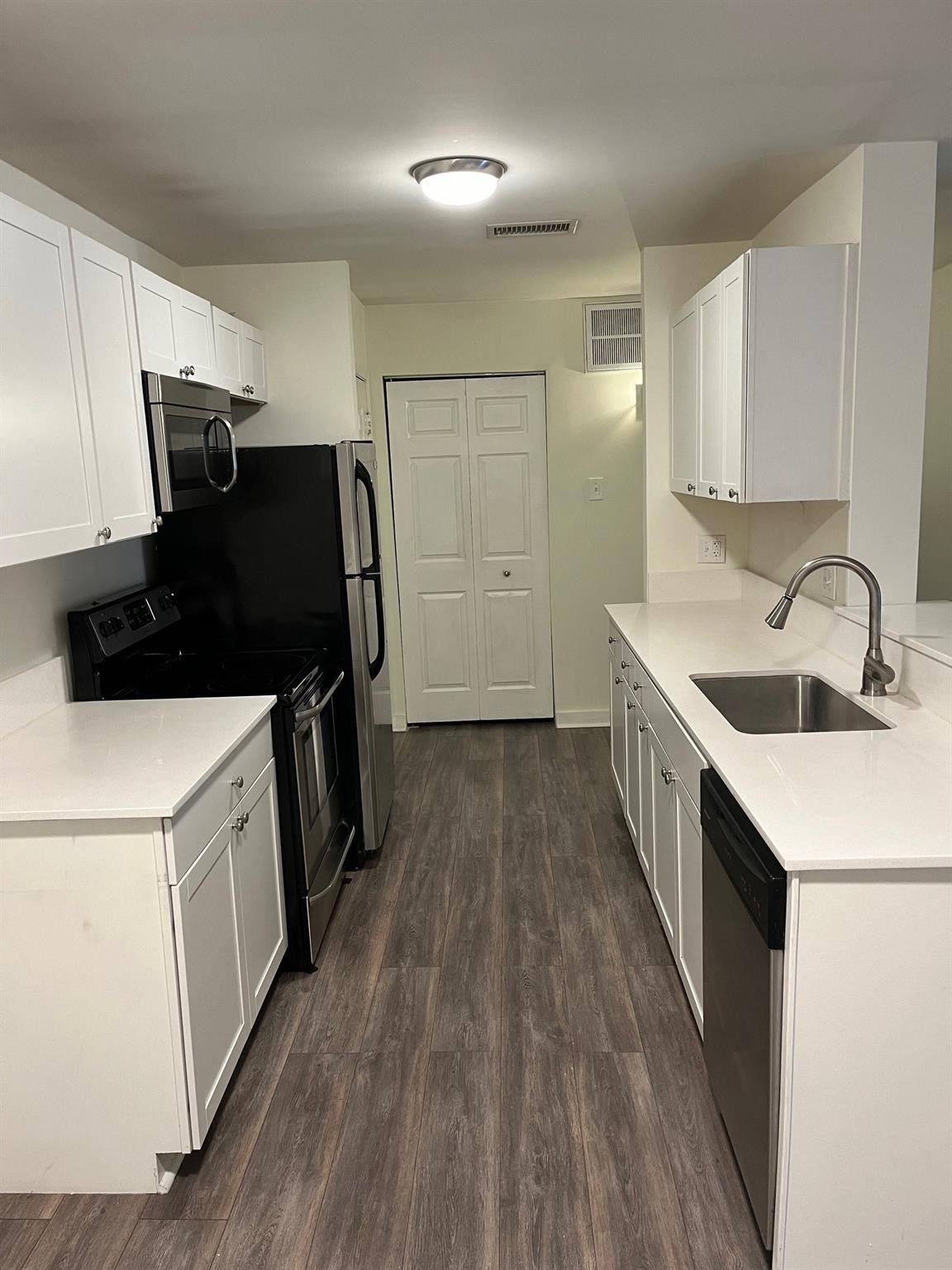2902 Douglas Avenue Dallas TX 75219