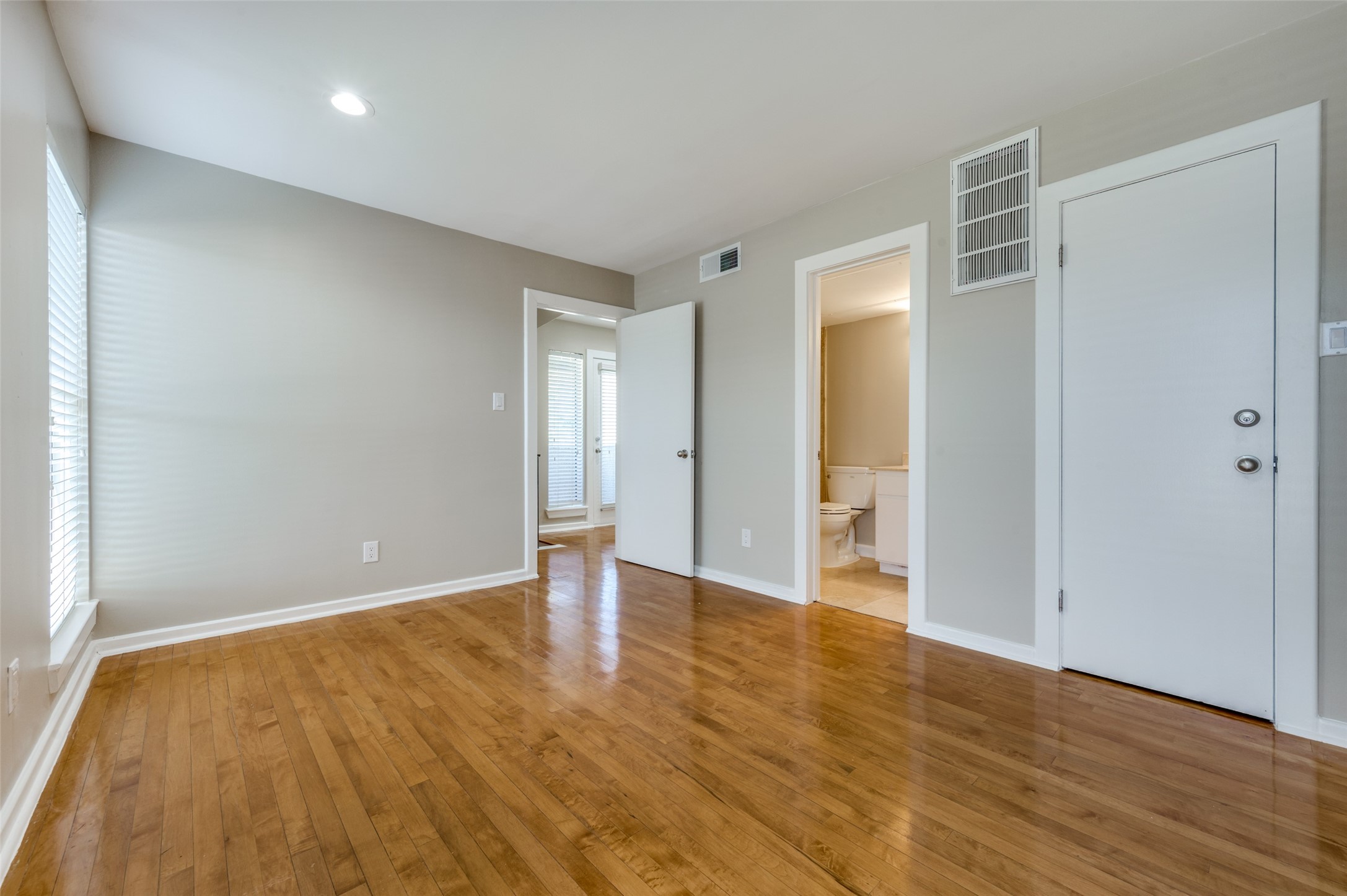 4130 Newton Avenue Dallas TX 75219