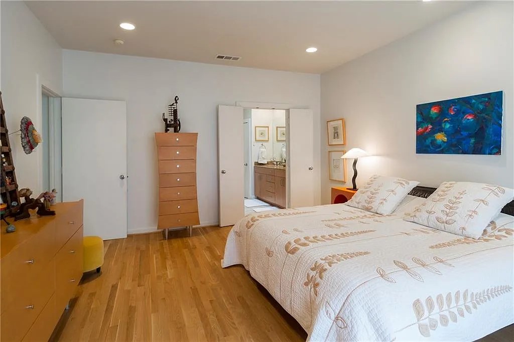 4318 Gilbert Avenue Dallas TX 75219