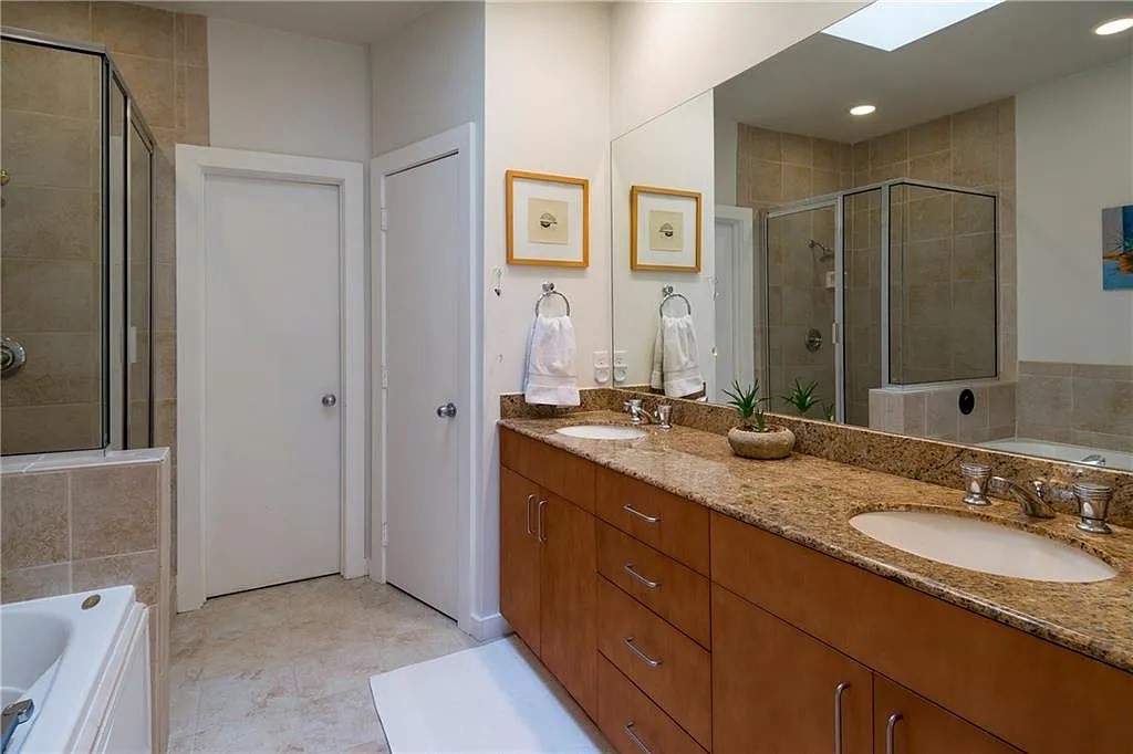 4318 Gilbert Avenue Dallas TX 75219