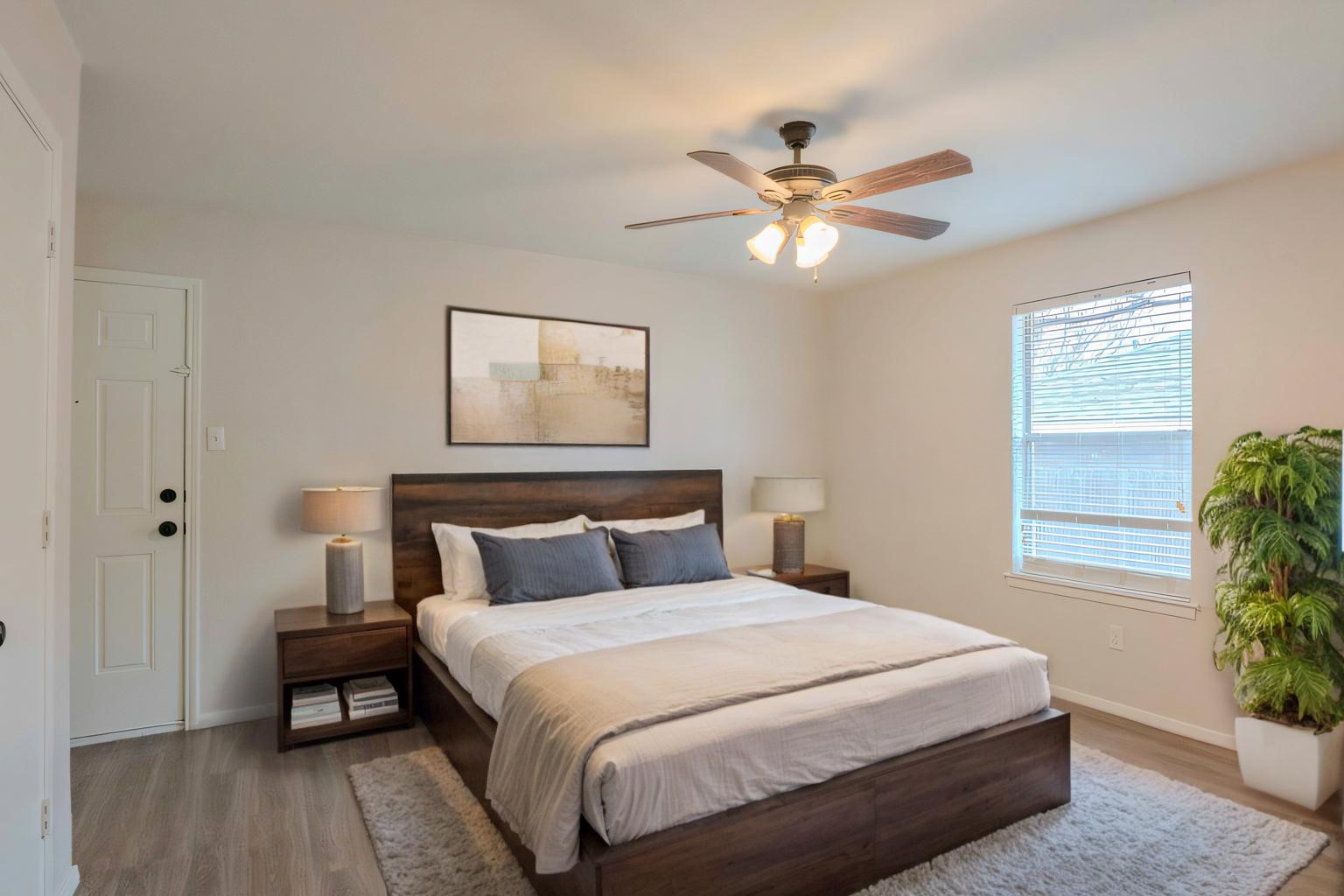 527 Crowley Road Arlington TX 76012