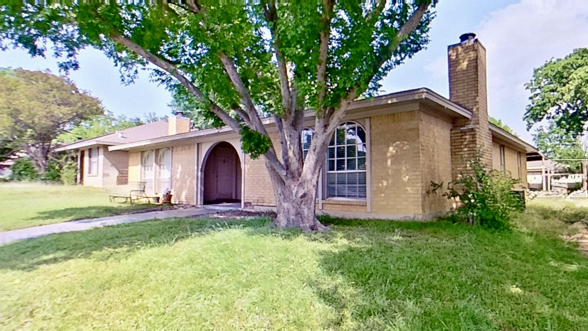 527 Crowley Road Arlington TX 76012