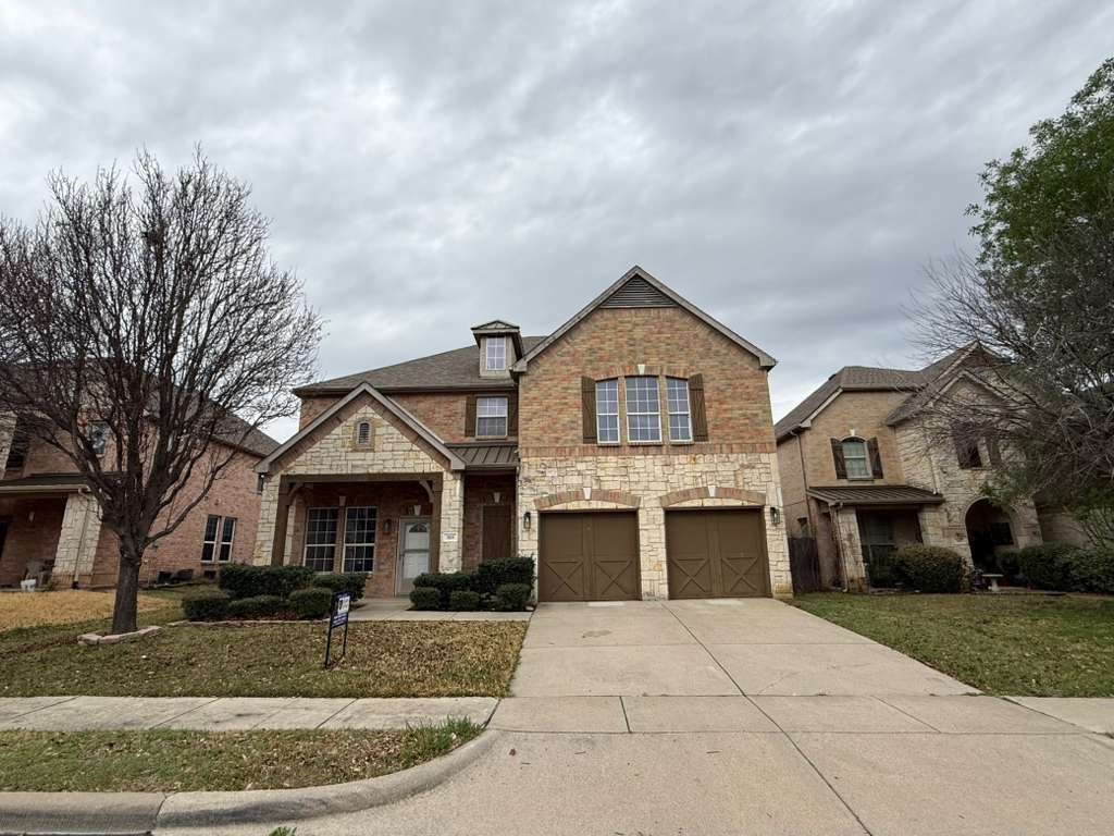 305 Moonlight Drive Euless TX 76039
