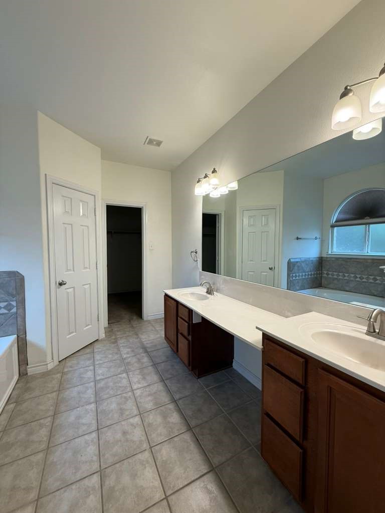 305 Moonlight Drive Euless TX 76039