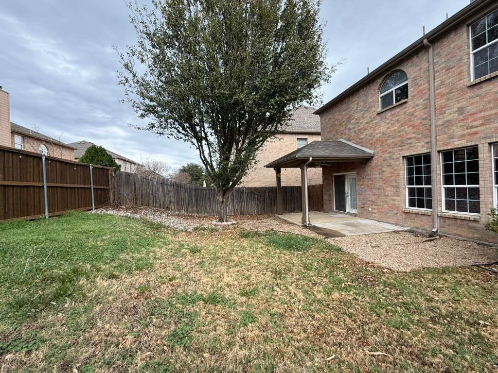 305 Moonlight Drive Euless TX 76039