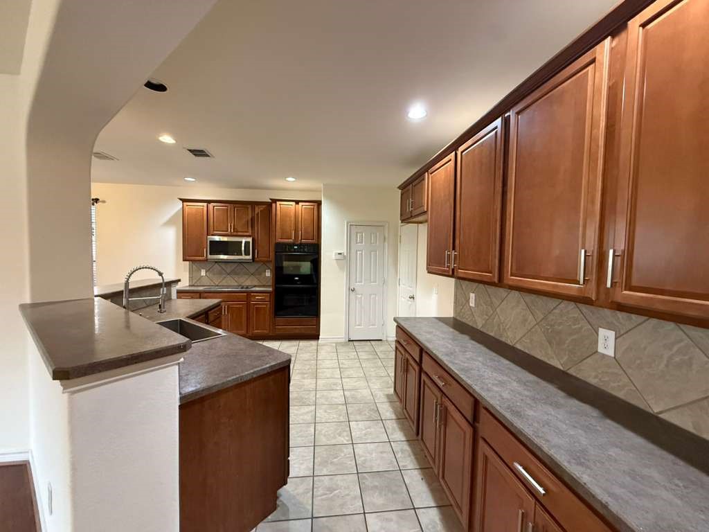 305 Moonlight Drive Euless TX 76039
