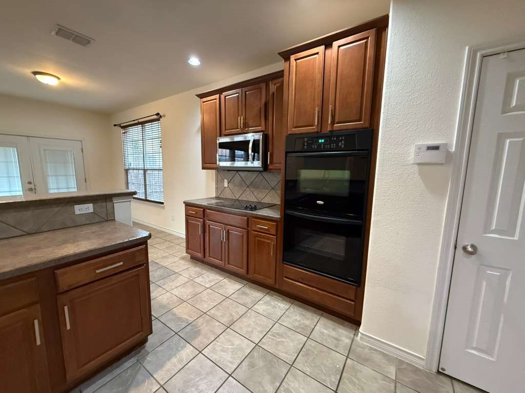 305 Moonlight Drive Euless TX 76039