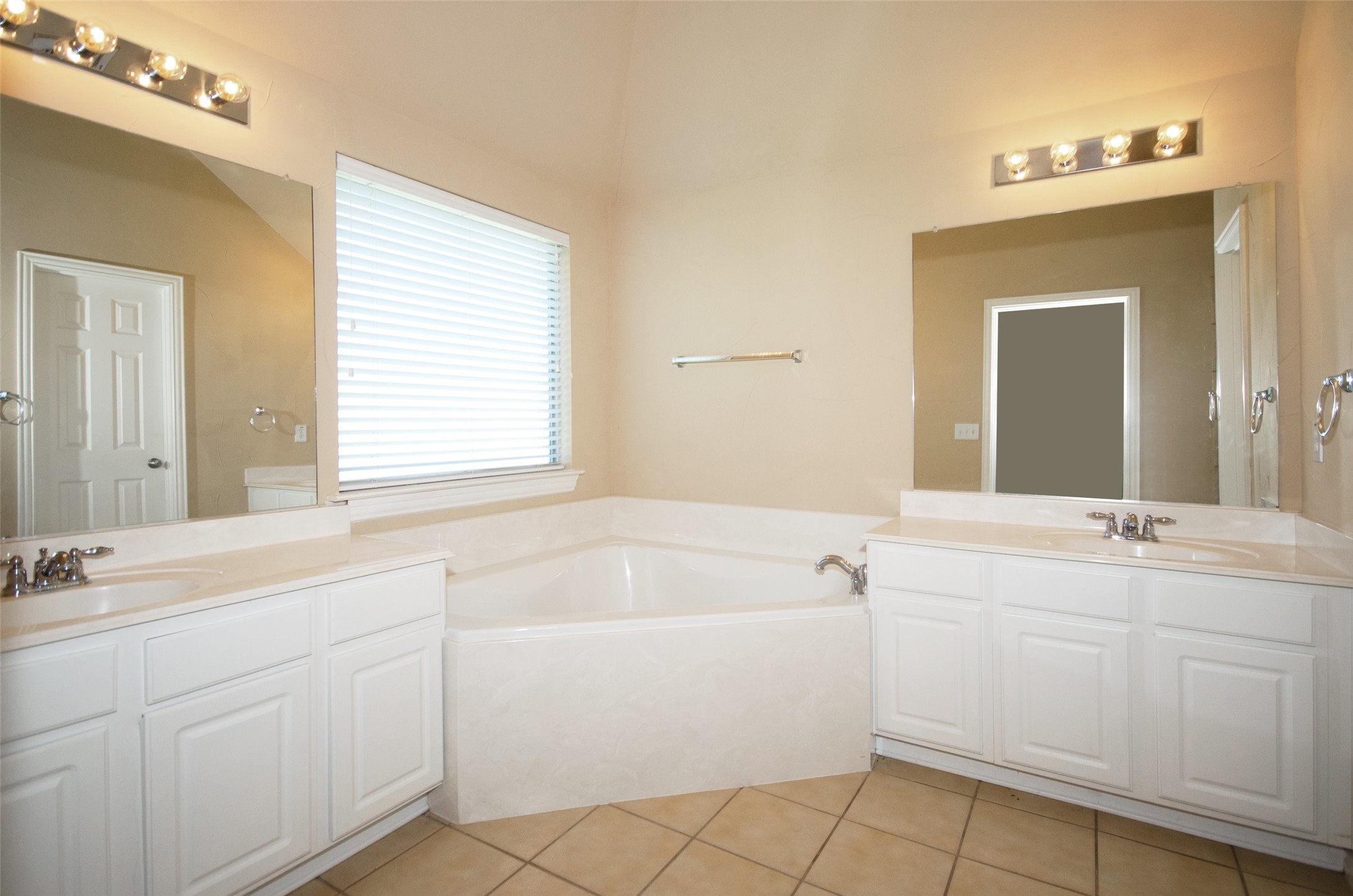 907 Mustang Ridge Drive Murphy TX 75094