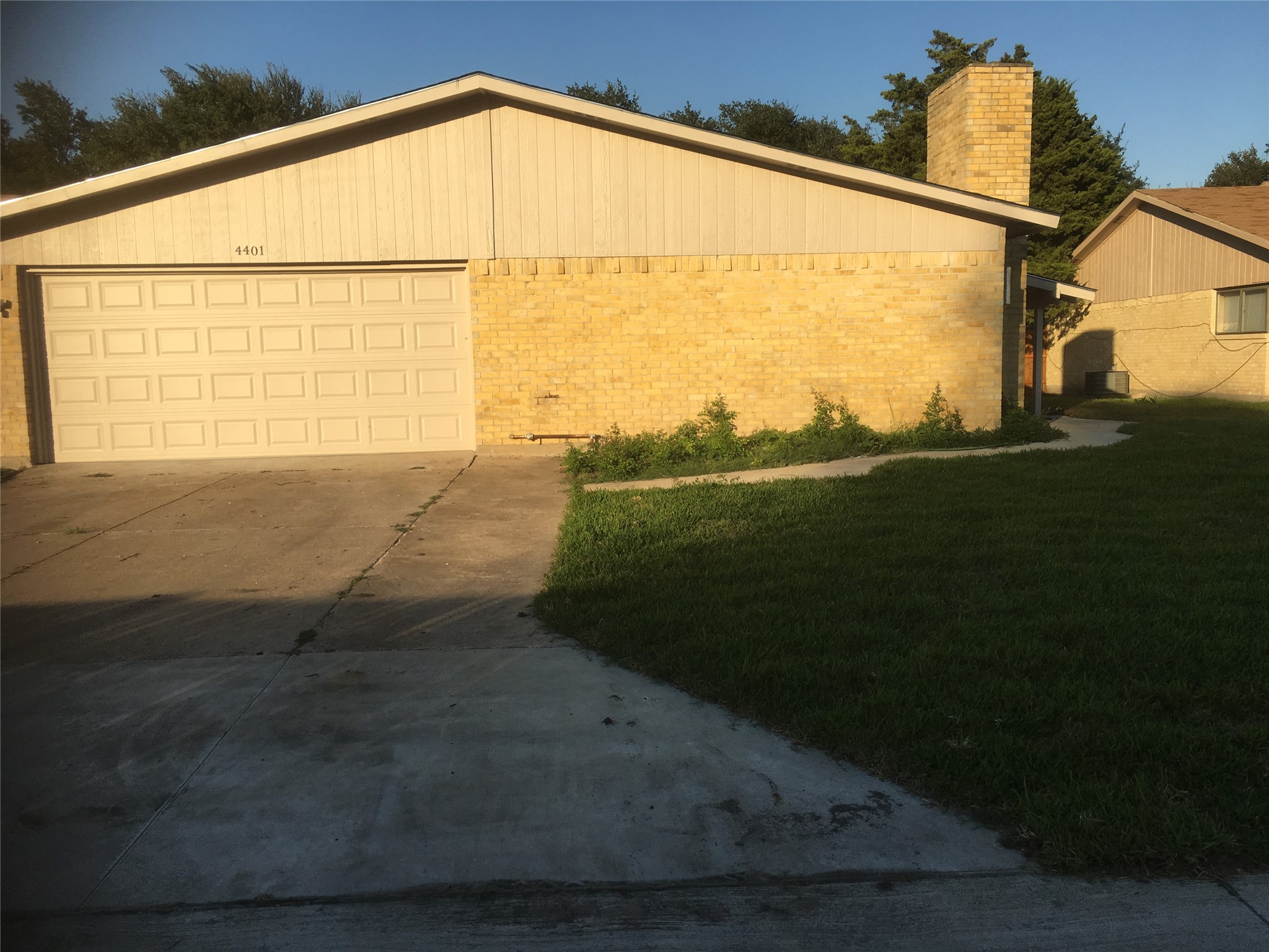 4401 Mayflower Drive Garland TX 75043