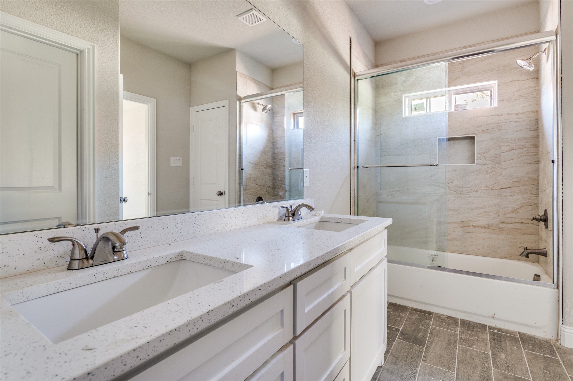 5520 Goodman Avenue Fort Worth TX 76107