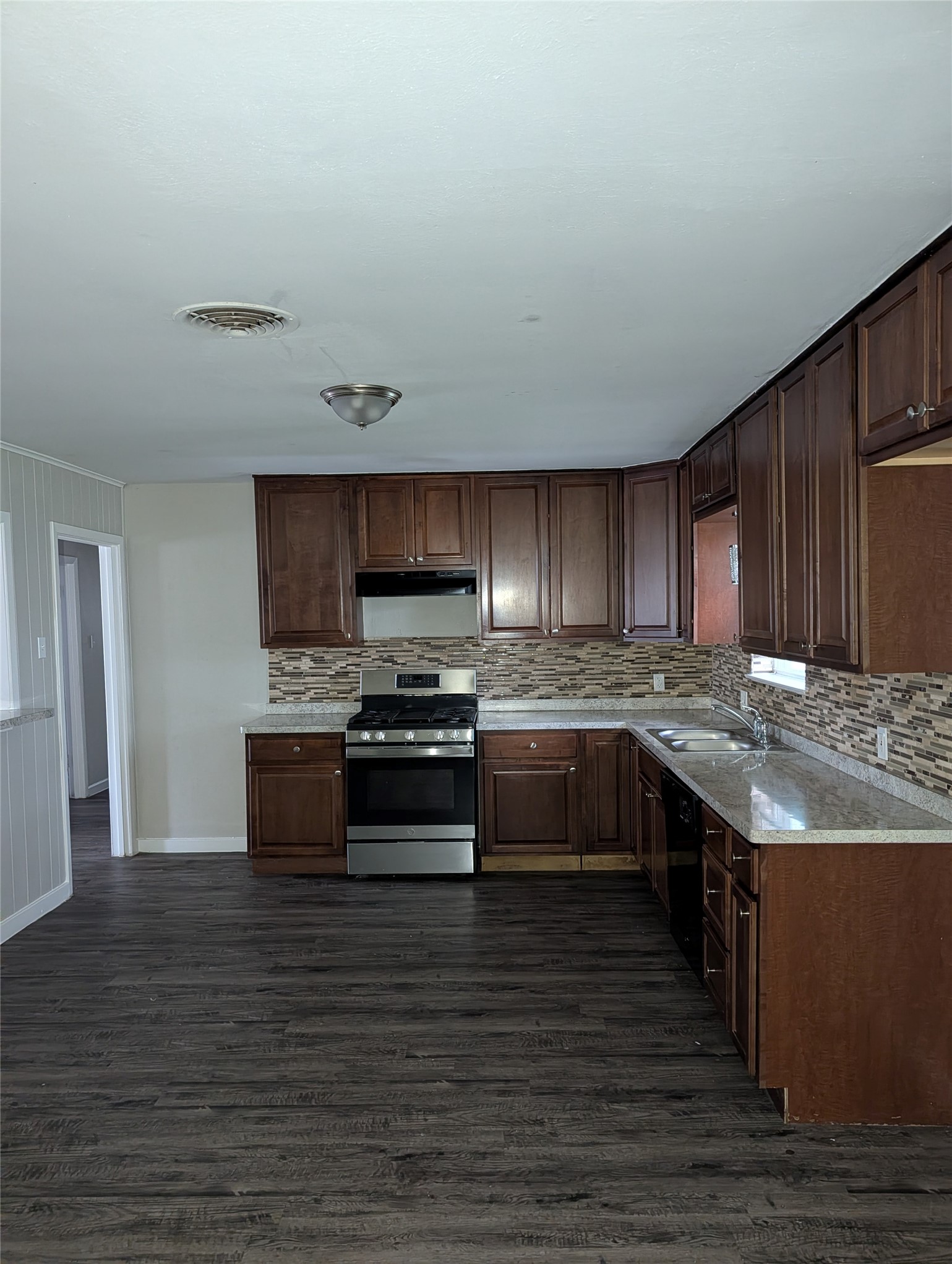 3204 Phoenix Drive Fort Worth TX 76116
