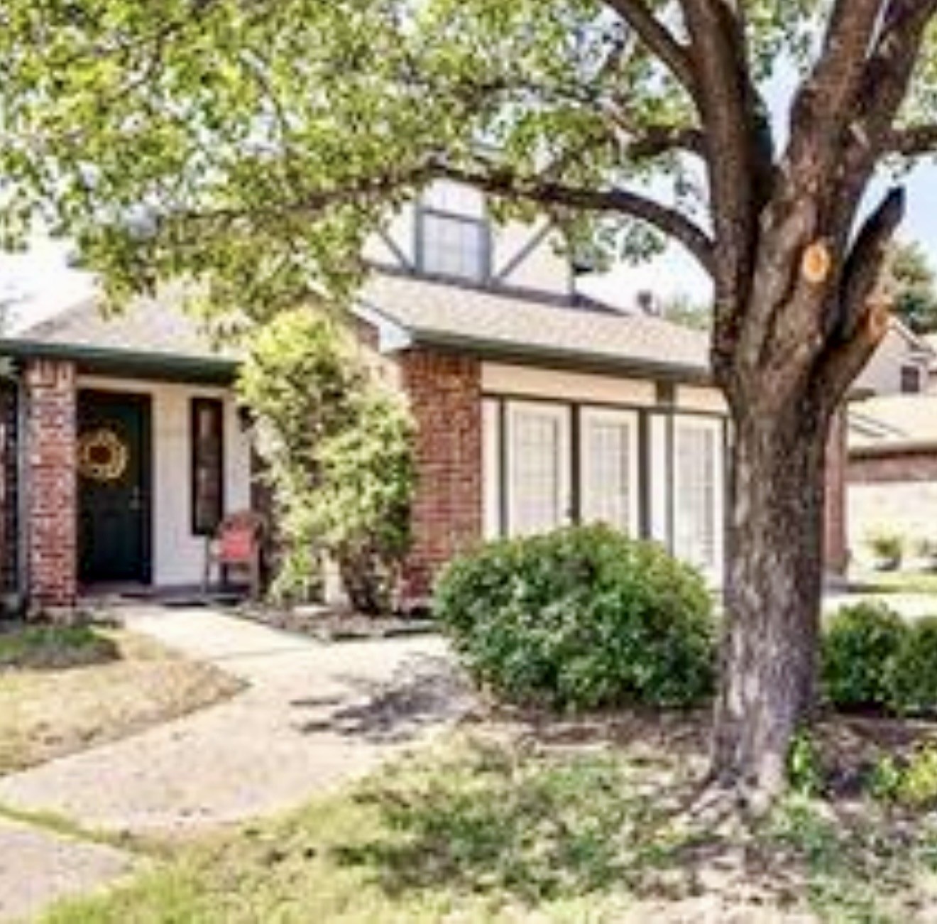2012 Cardinal Lane Lewisville TX 75077
