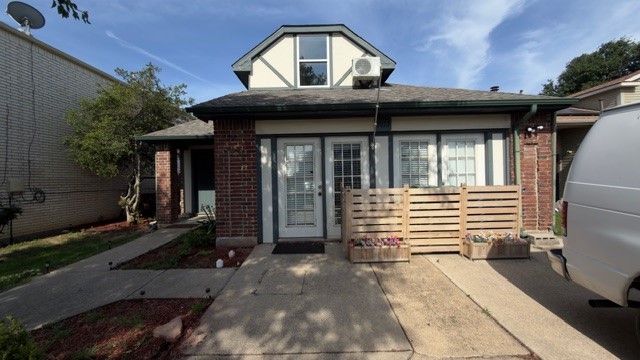 2012 Cardinal Lane Lewisville TX 75077
