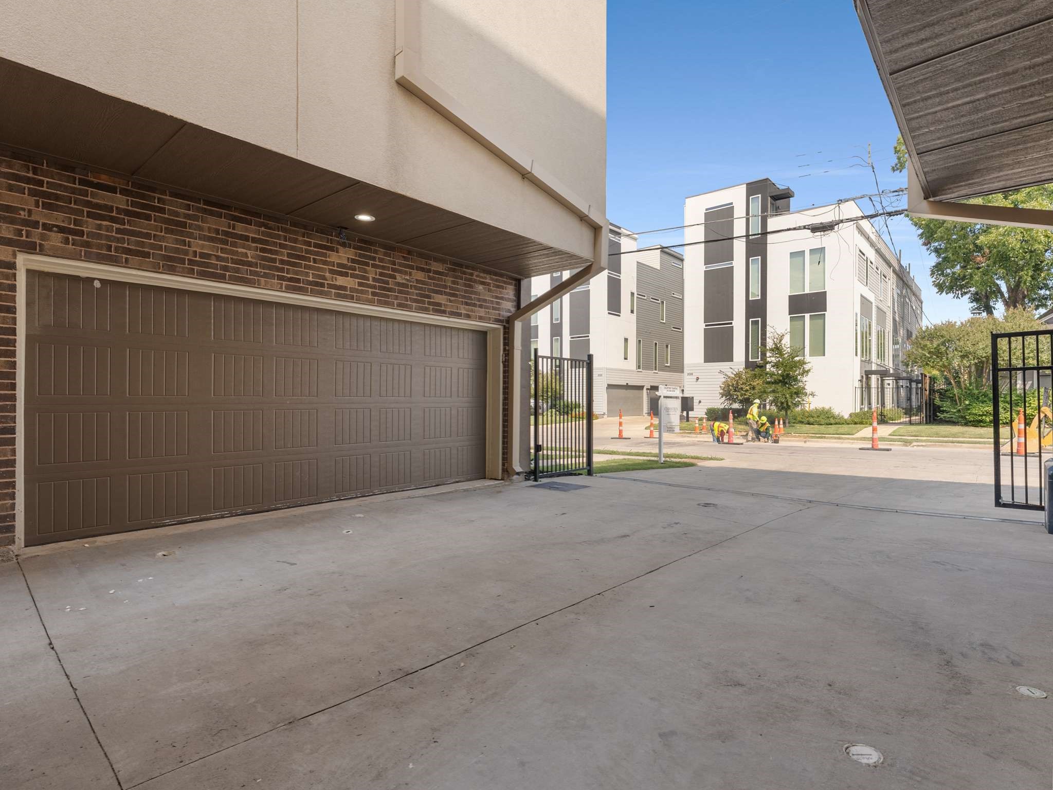 2015 N Prairie Avenue Dallas TX 75204