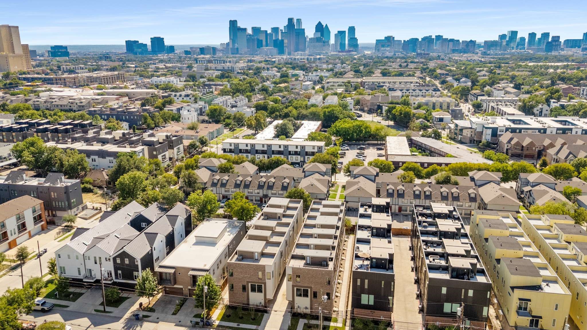 2015 N Prairie Avenue Dallas TX 75204