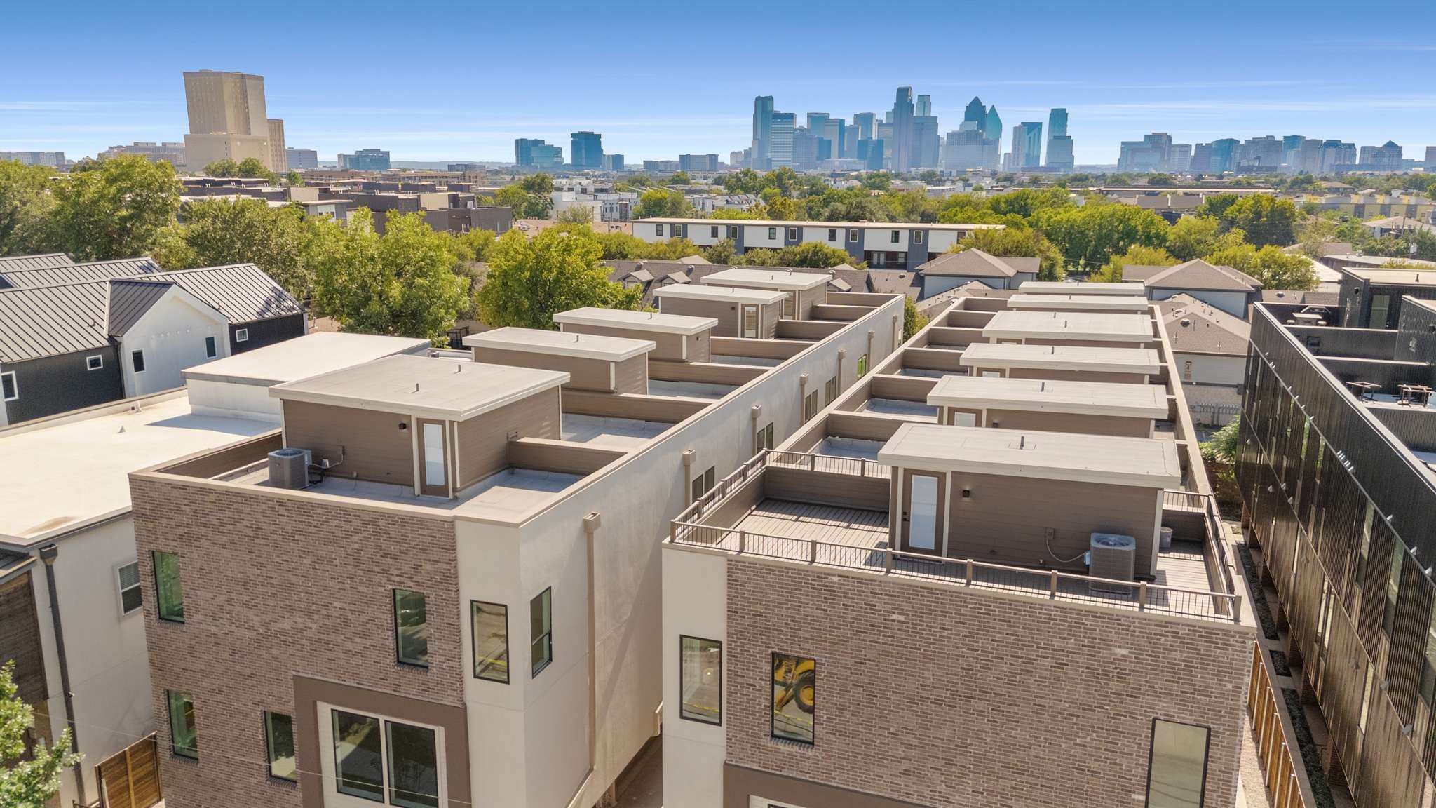 2015 N Prairie Avenue Dallas TX 75204