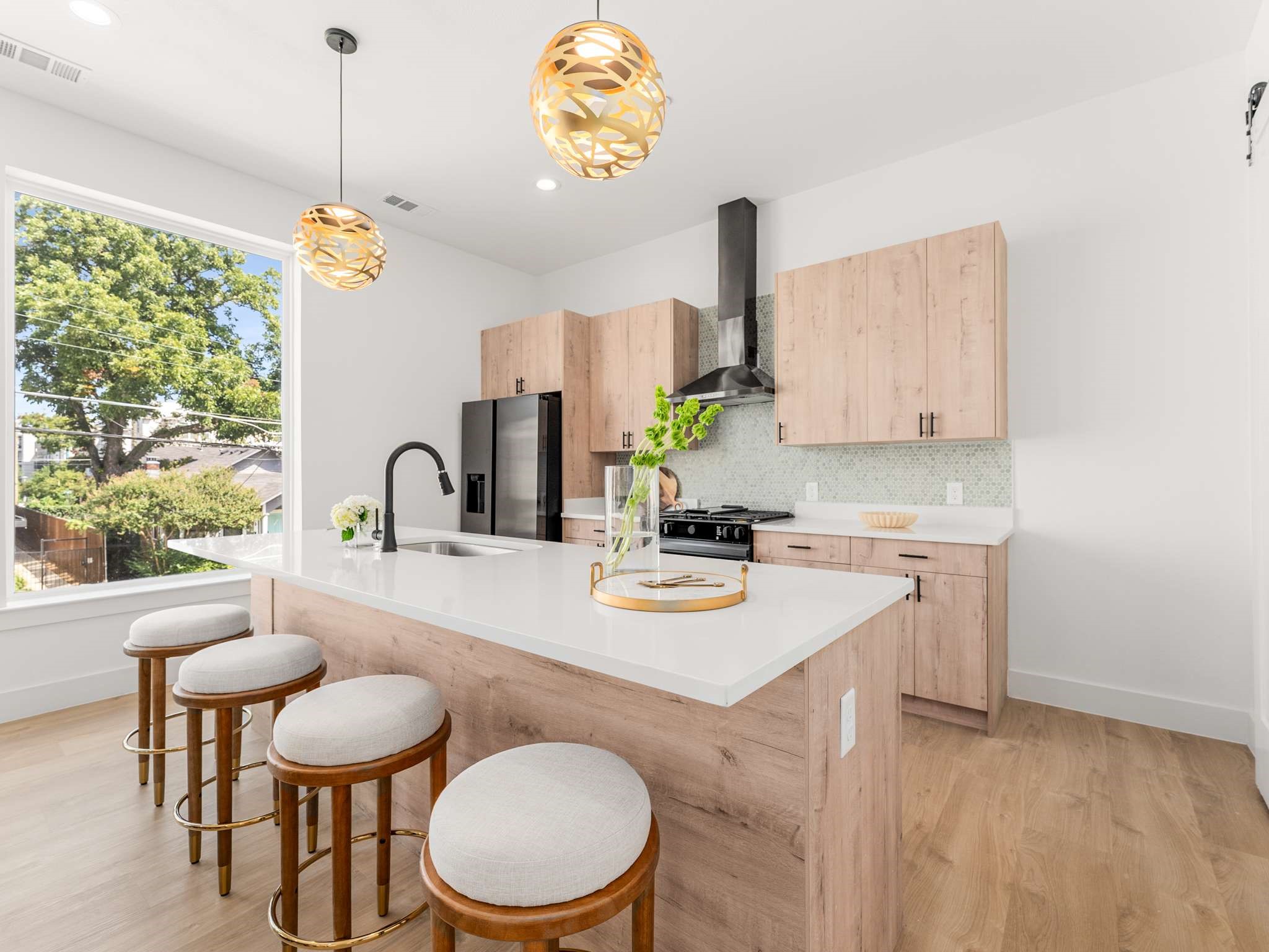 2015 N Prairie Avenue Dallas TX 75204
