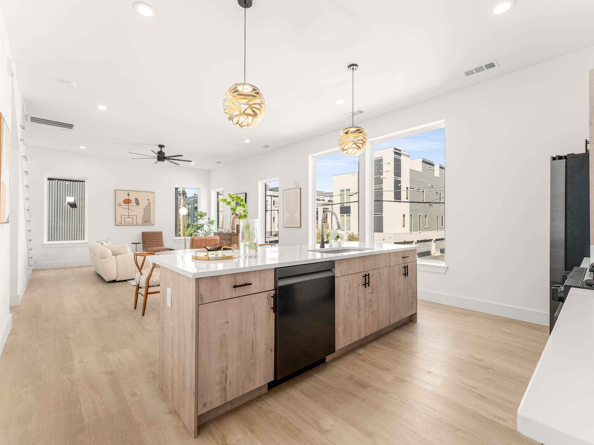 2015 N Prairie Avenue Dallas TX 75204