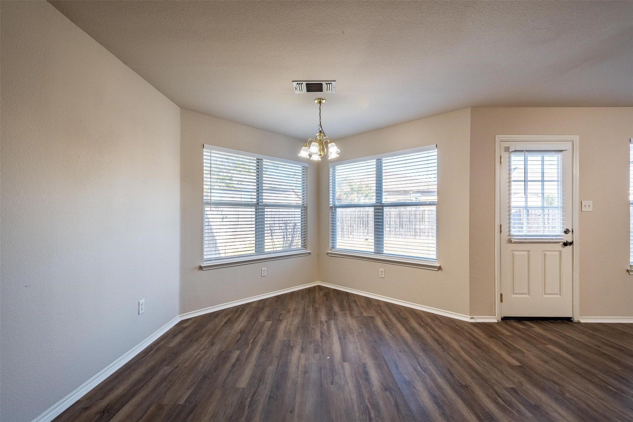 228 Memory Drive Fort Worth TX 76108