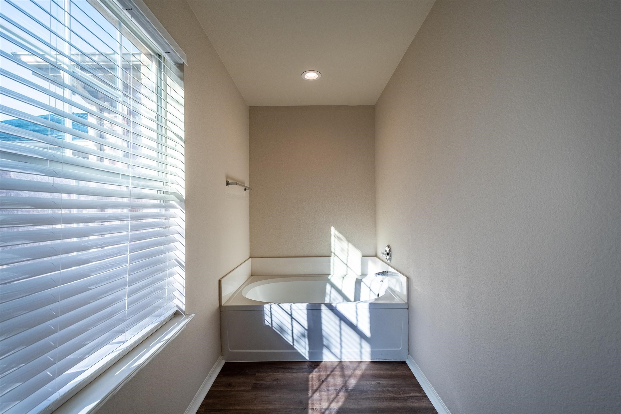 228 Memory Drive Fort Worth TX 76108