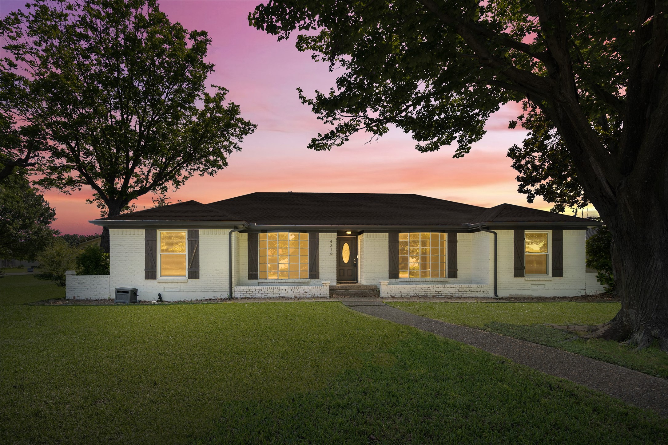 4316 Cinnabar Drive Dallas TX 75227