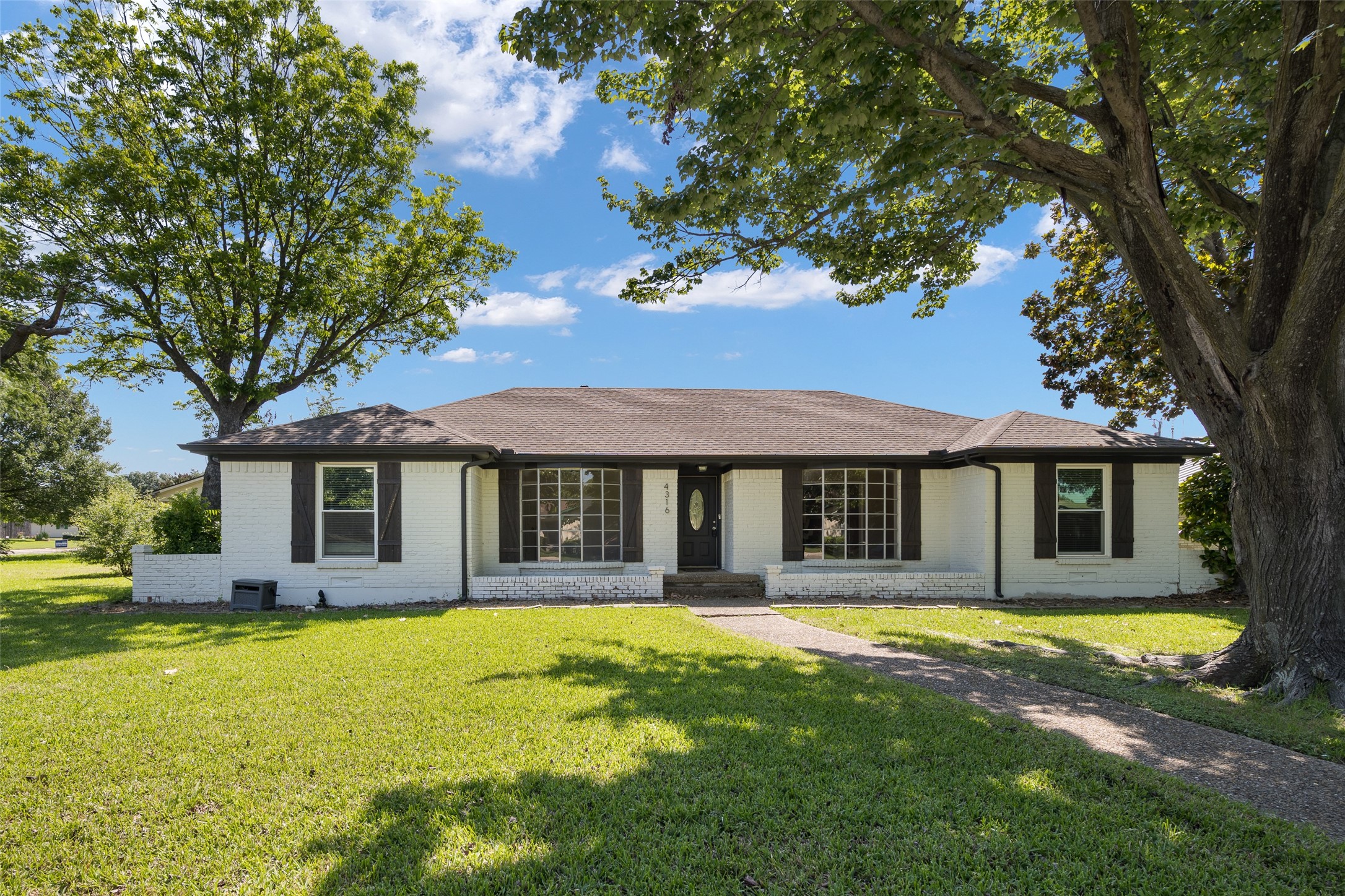 4316 Cinnabar Drive Dallas TX 75227