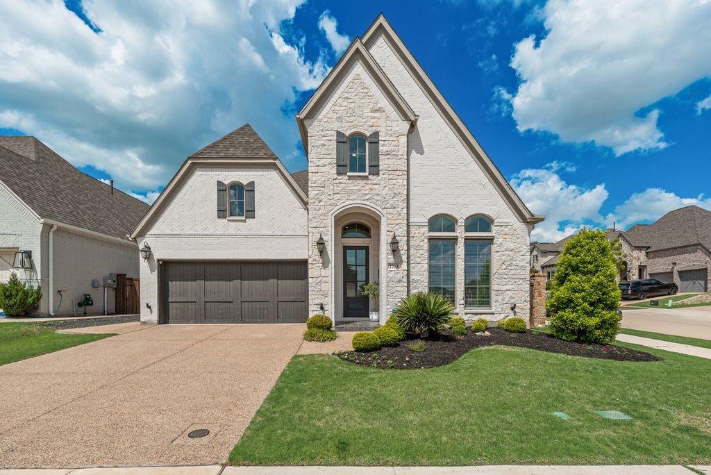 1753 Sir Dustin Lane Carrollton TX 75010