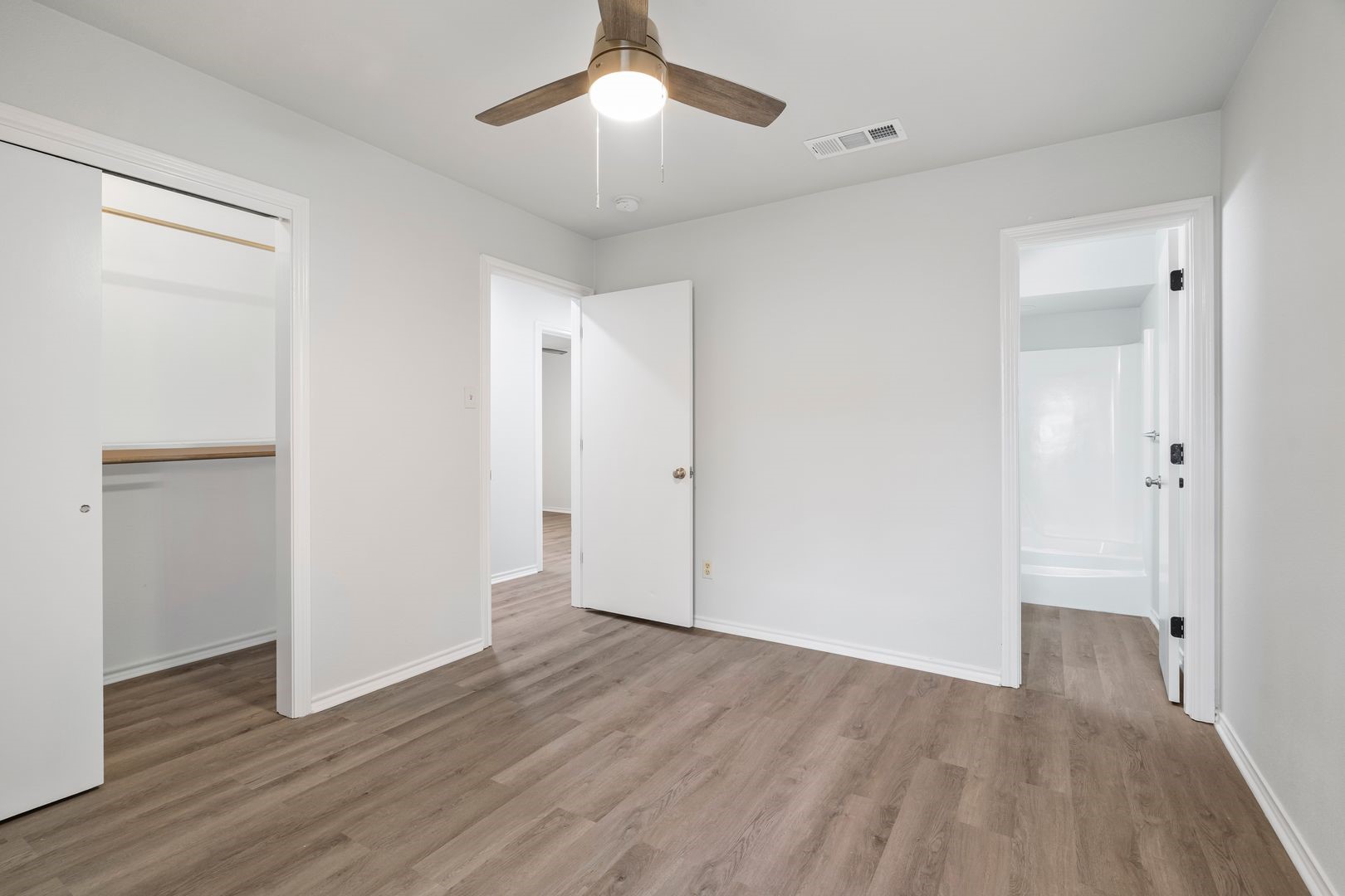 726 Skyline Drive Duncanville TX 75116