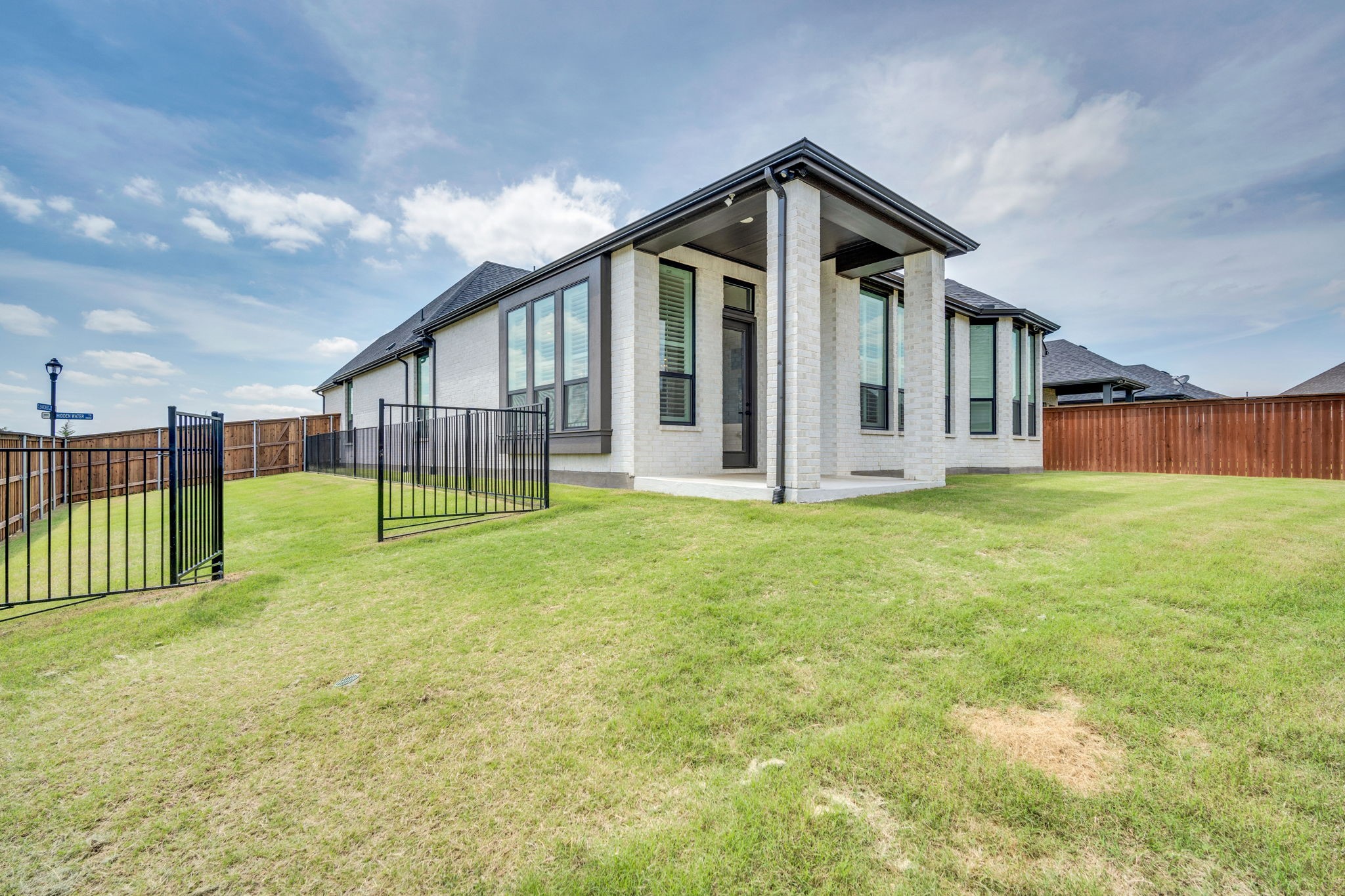 1810 Hidden Water Trail Midlothian TX 76065