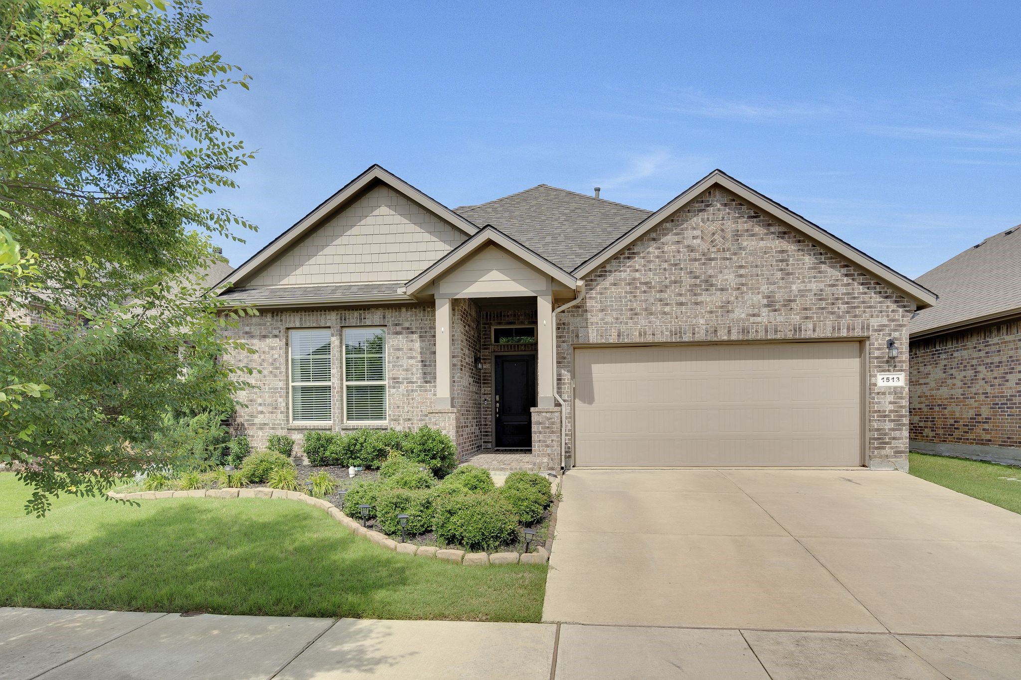 1513 Canary Lane Argyle TX 76226