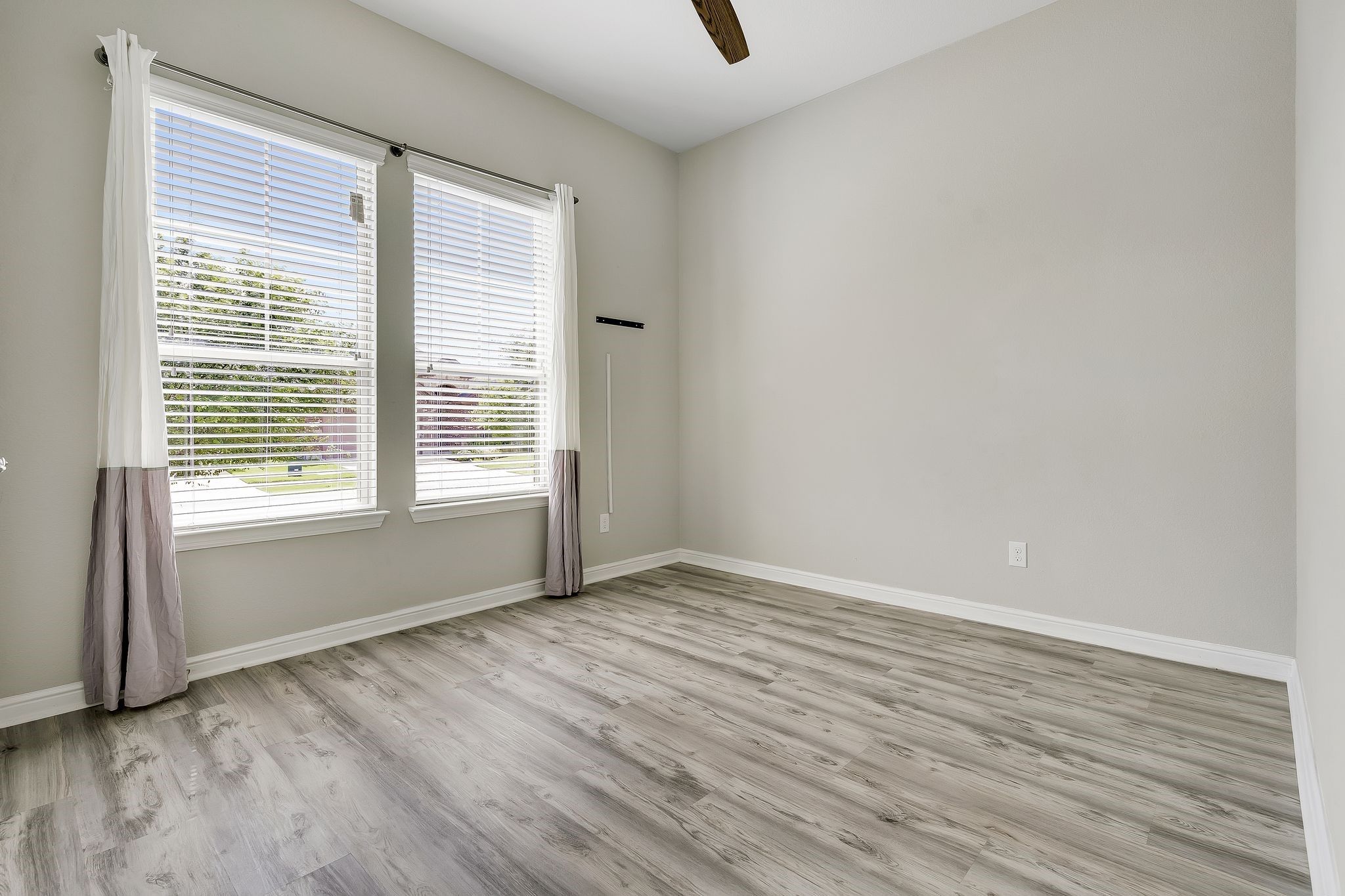 1513 Canary Lane Argyle TX 76226