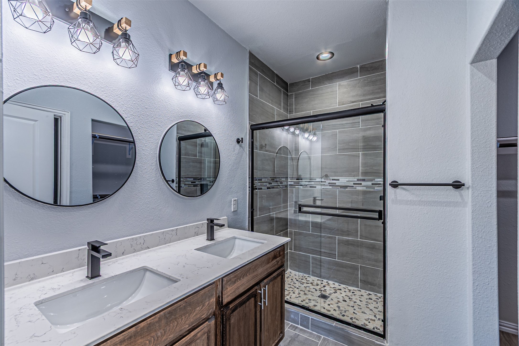 2419 Jeffries Street Dallas TX 75215