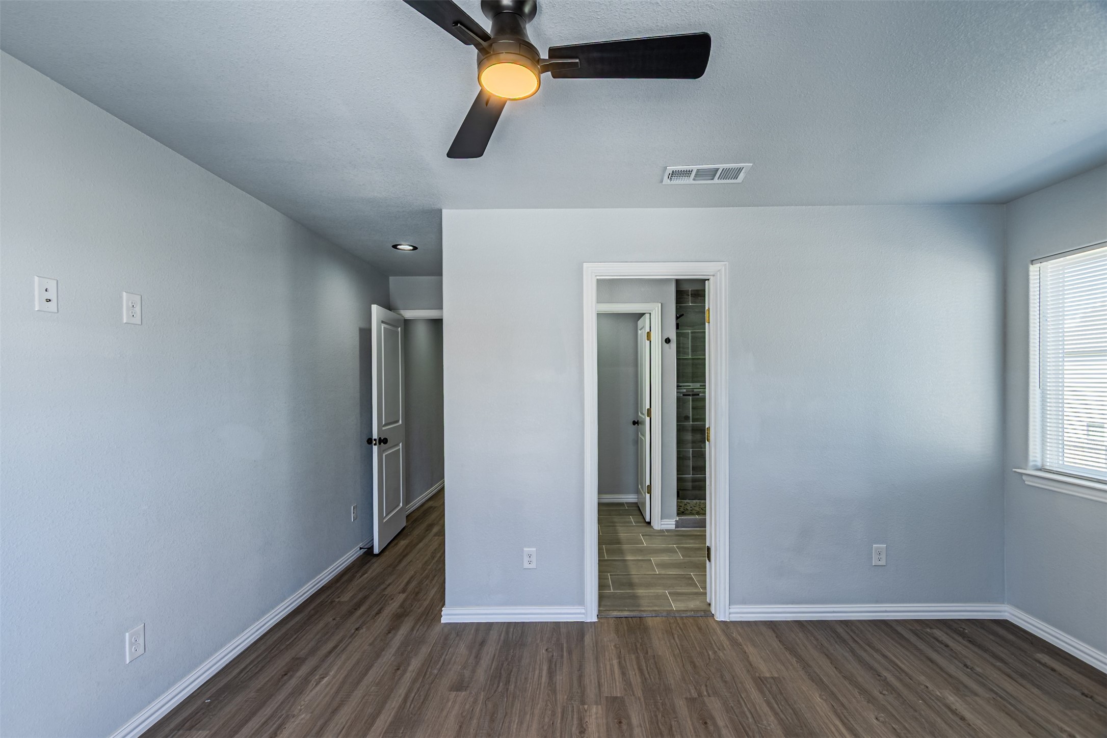 2419 Jeffries Street Dallas TX 75215