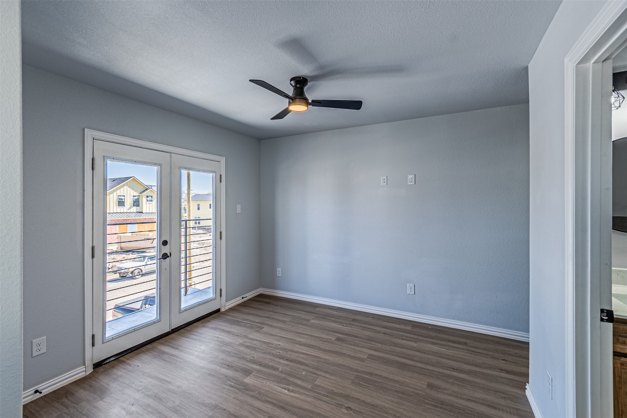 2419 Jeffries Street Dallas TX 75215