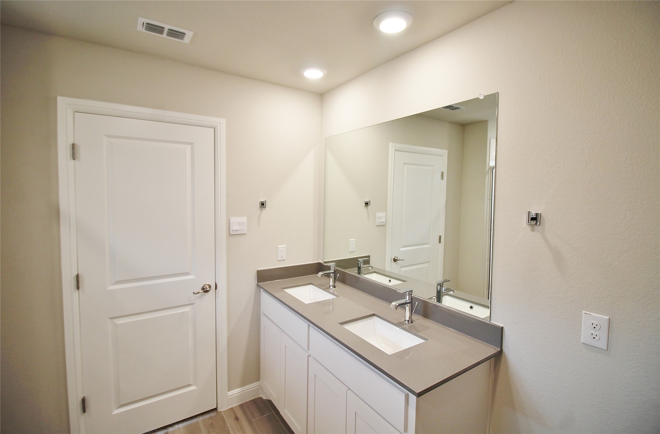 1449 Bennett Drive Burleson TX 76028