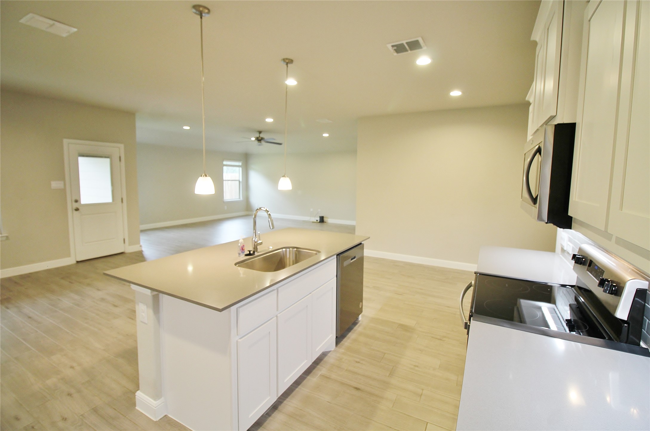 1449 Bennett Drive Burleson TX 76028