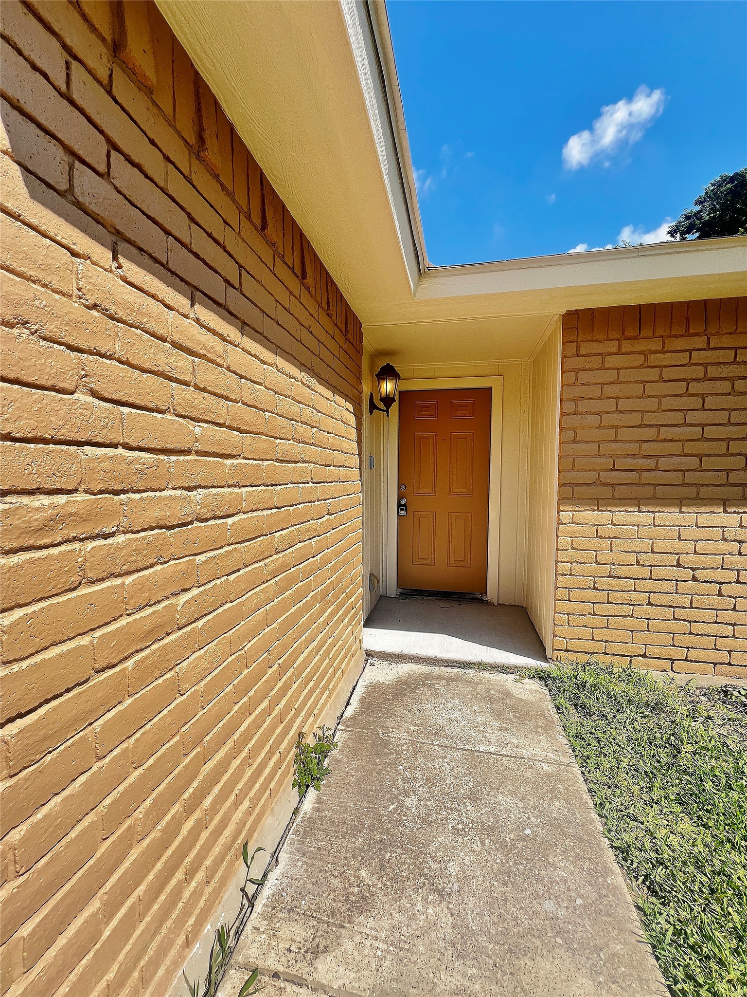 1410 Independence Trail Grand Prairie TX 75052