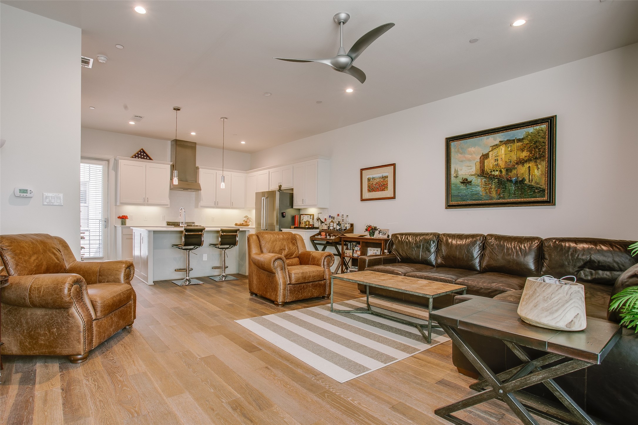 5202 Capitol Dallas TX 75206