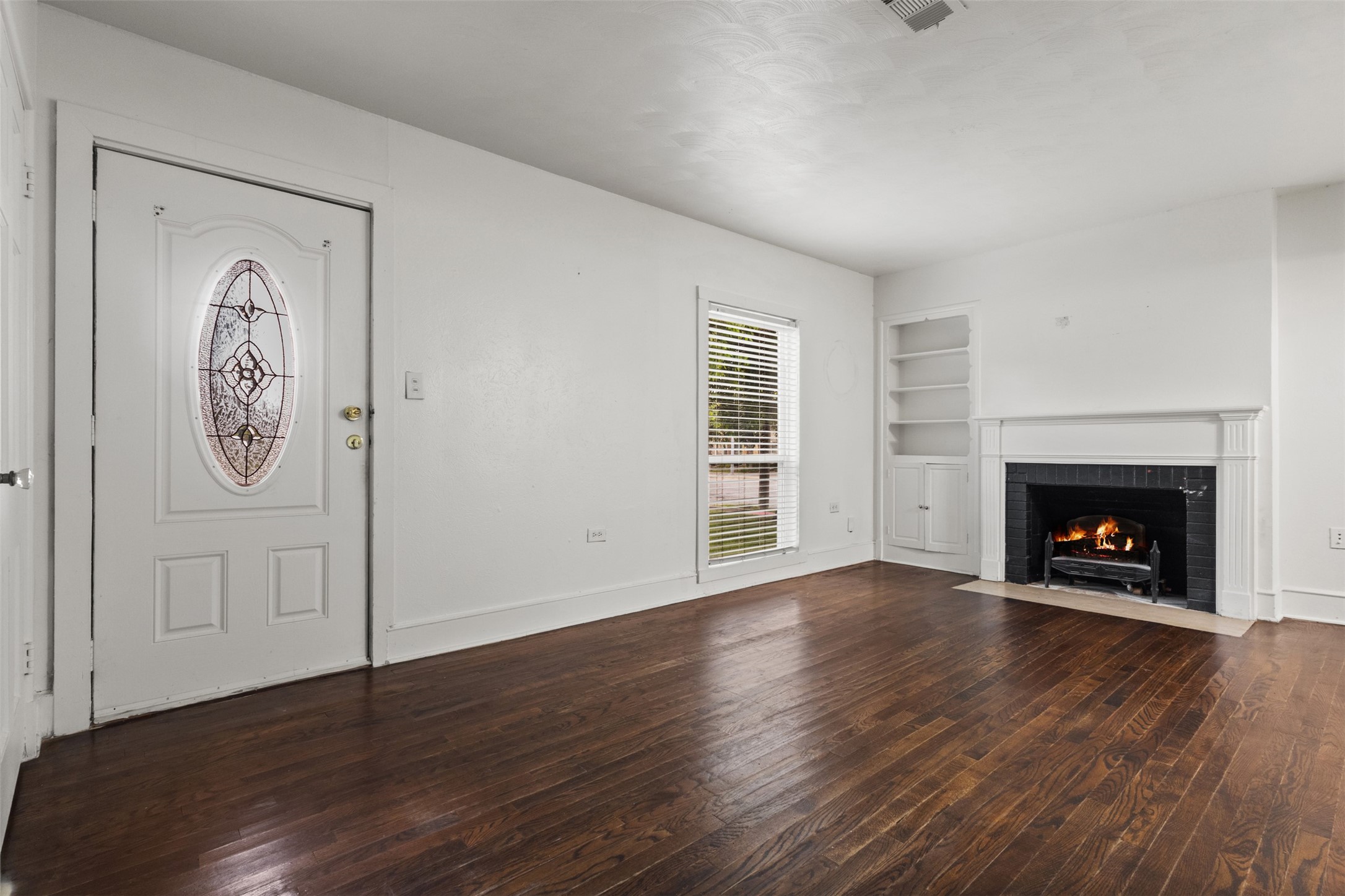 301 Maple Street Richardson TX 75081