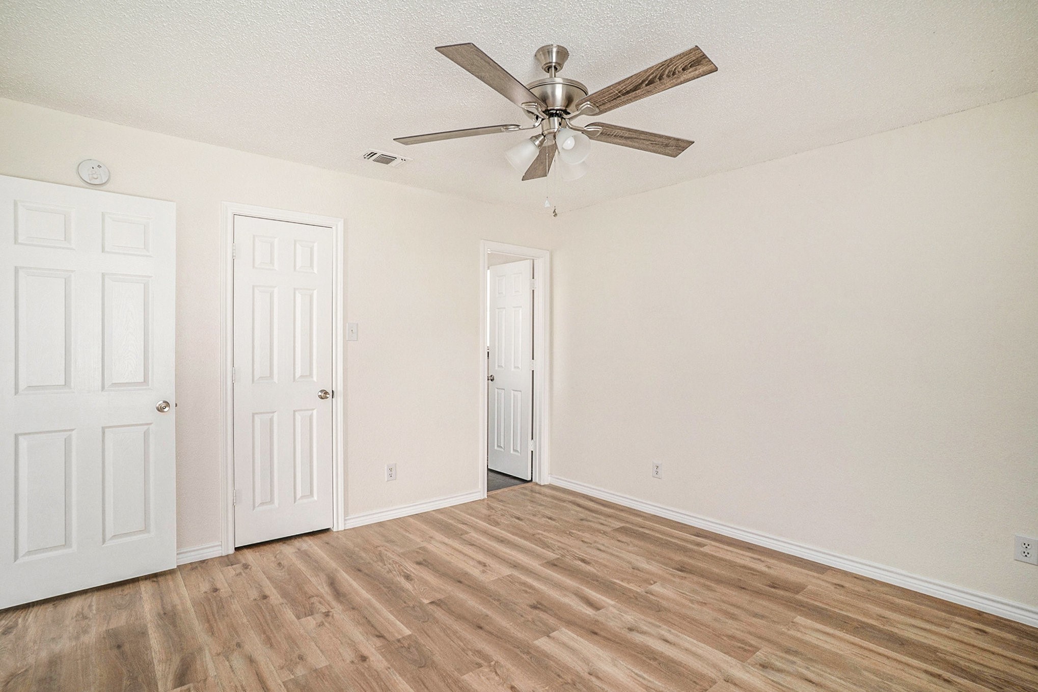 602 Mcanear Street Cleburne TX 76033