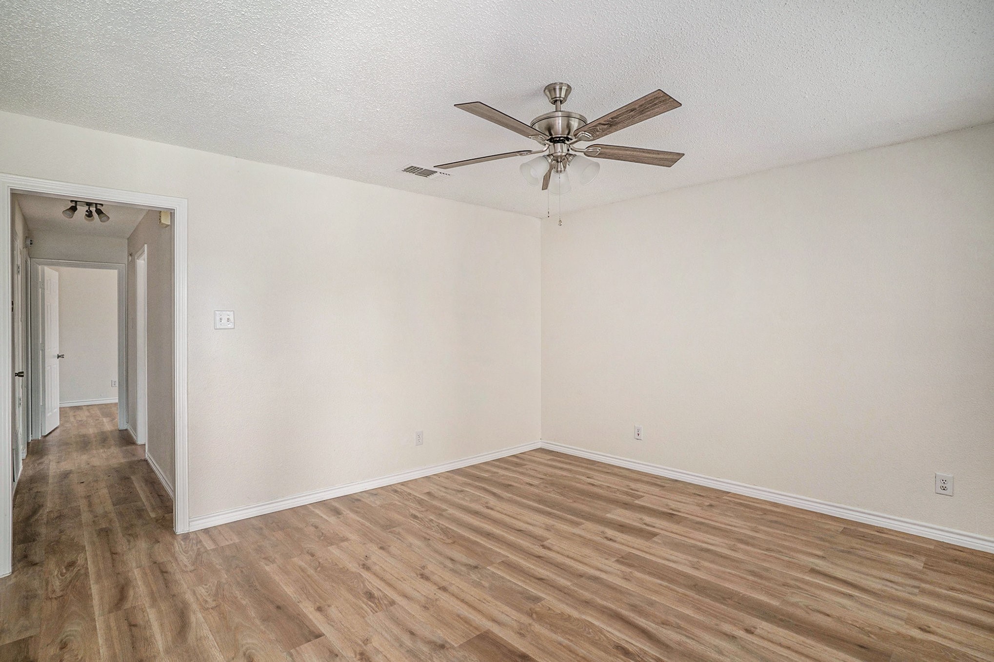 602 Mcanear Street Cleburne TX 76033