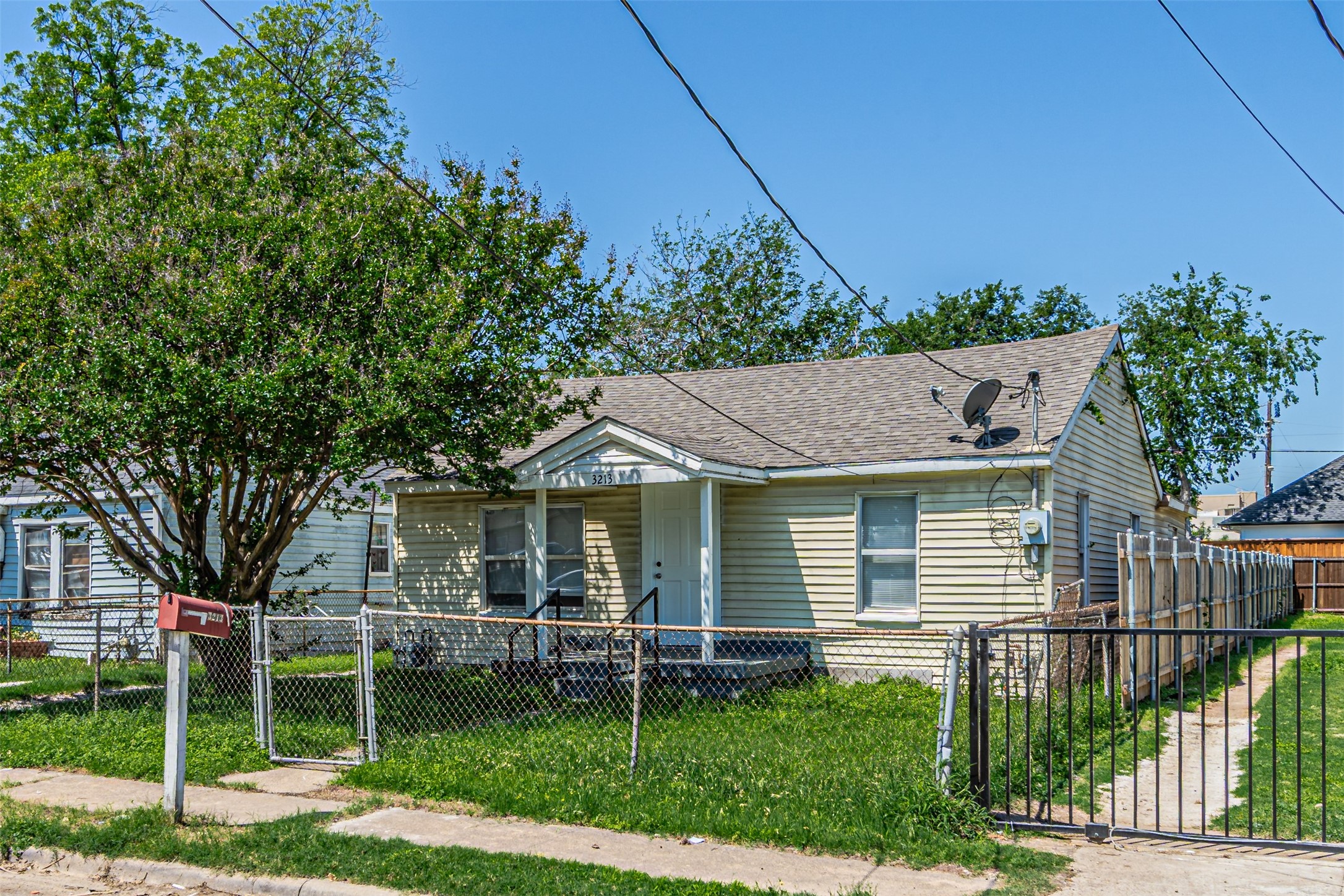3213 Obenchain Street Dallas TX 75212
