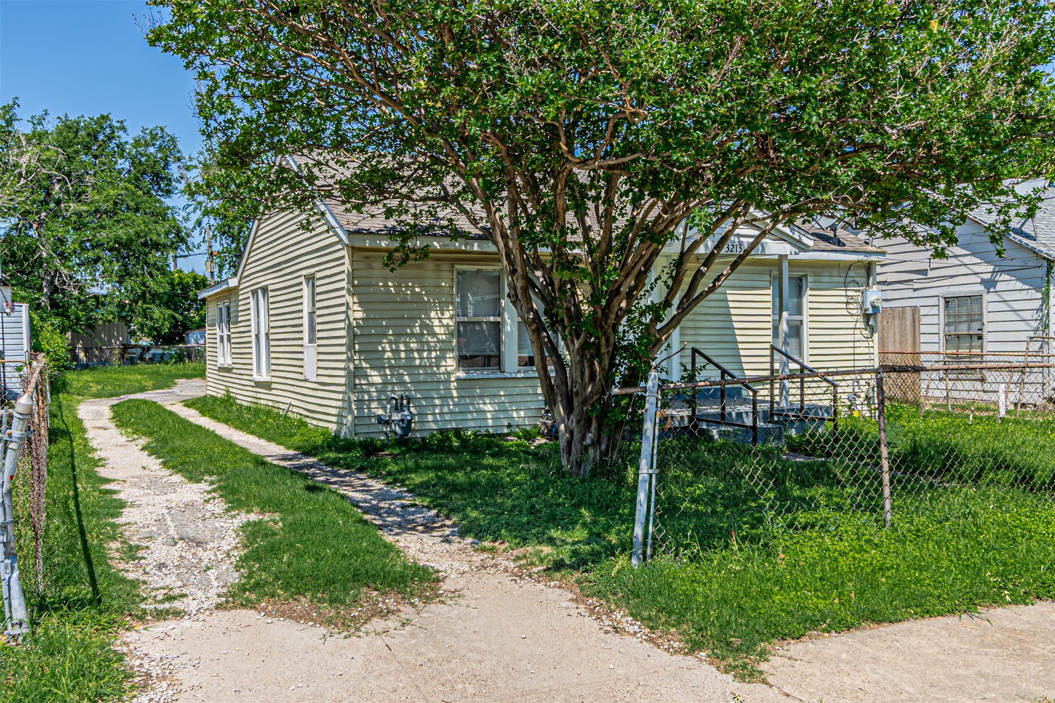 3213 Obenchain Street Dallas TX 75212