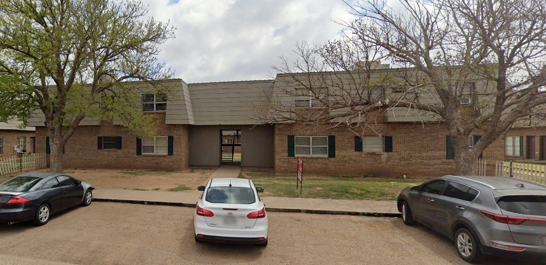 1300 Walnut Avenue Friona TX 79035
