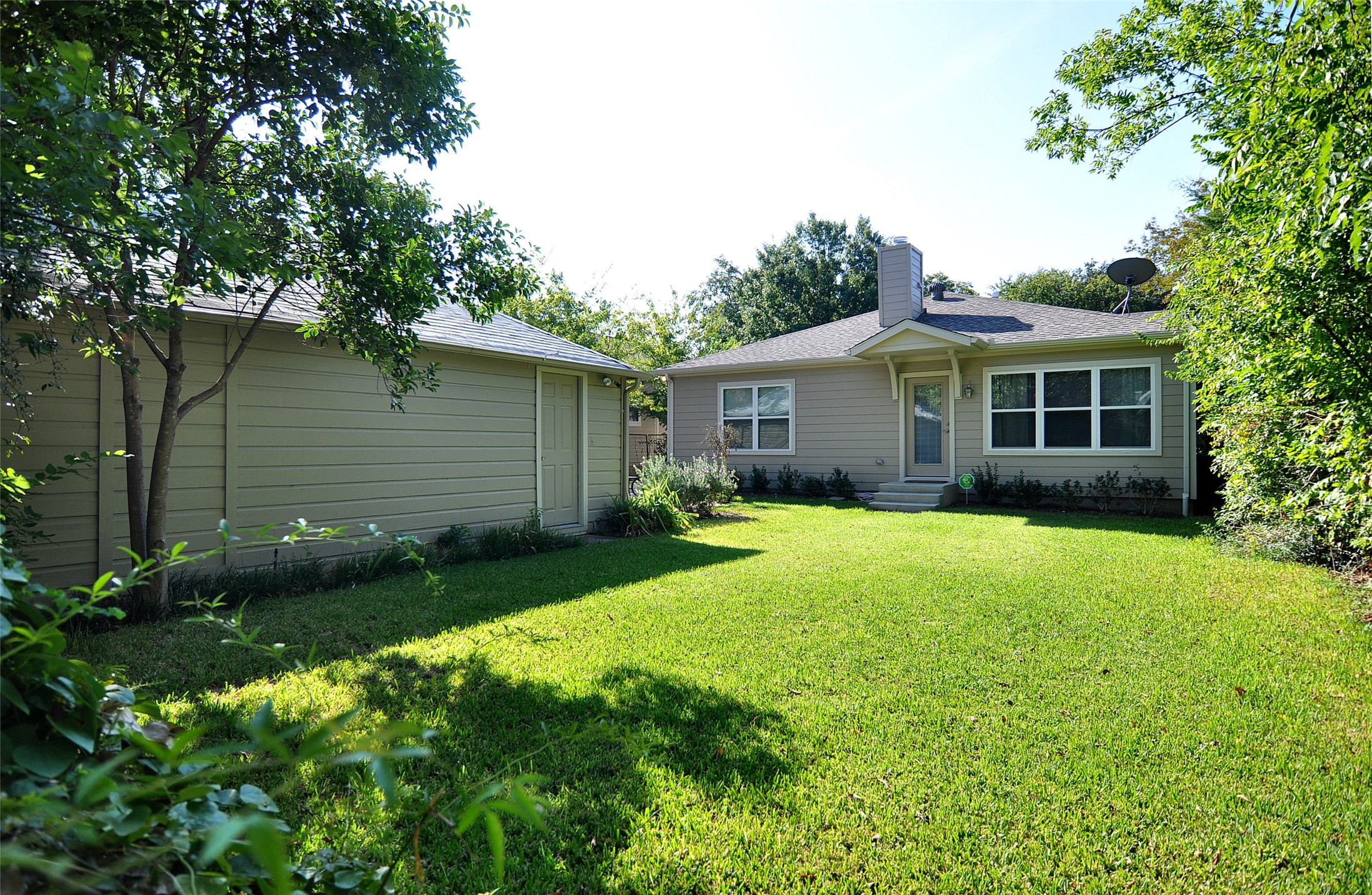 4923 W Hanover Avenue Dallas TX 75209