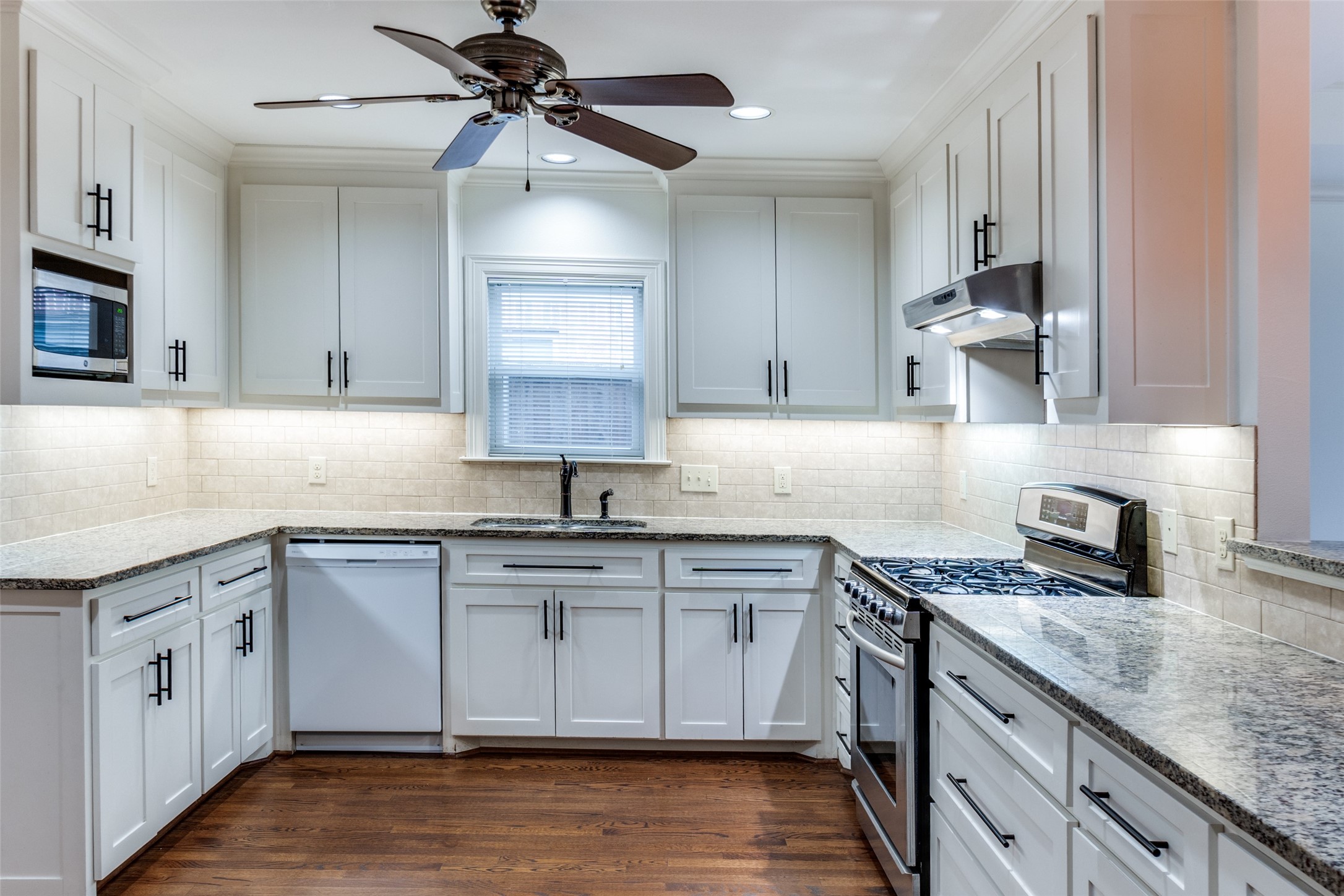 4923 W Hanover Avenue Dallas TX 75209