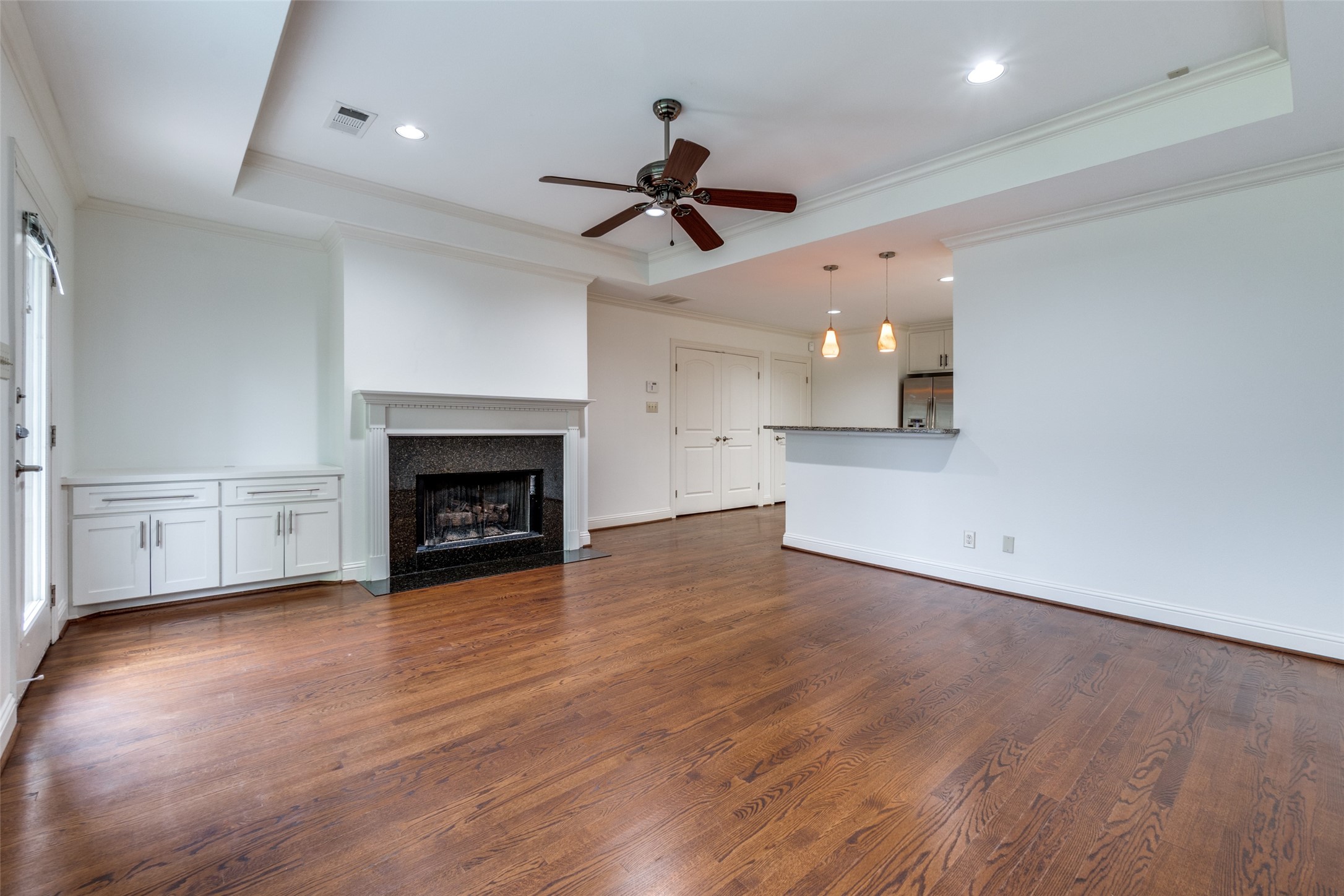4923 W Hanover Avenue Dallas TX 75209